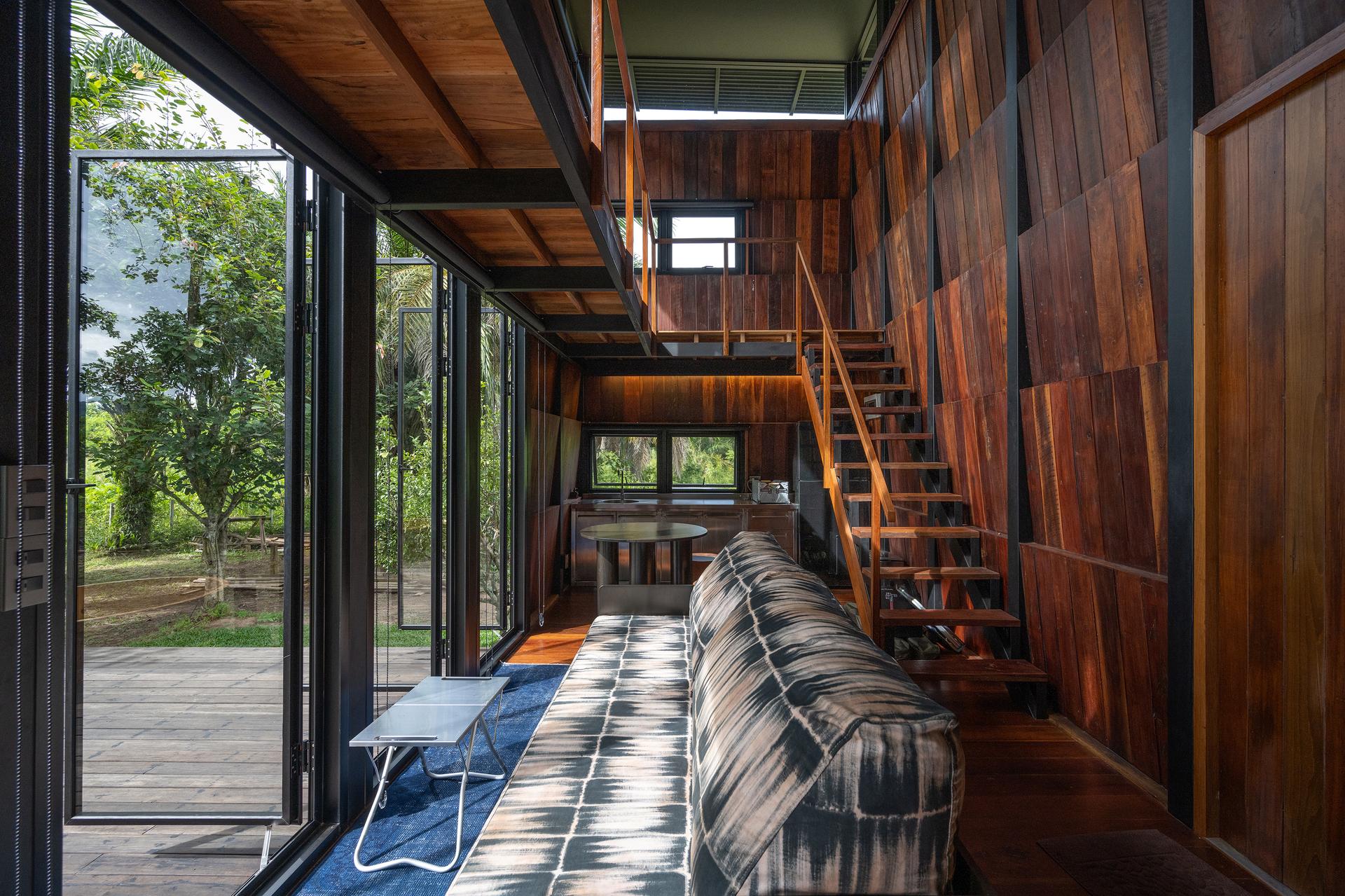 Wood and Mountain Cabin - image 13