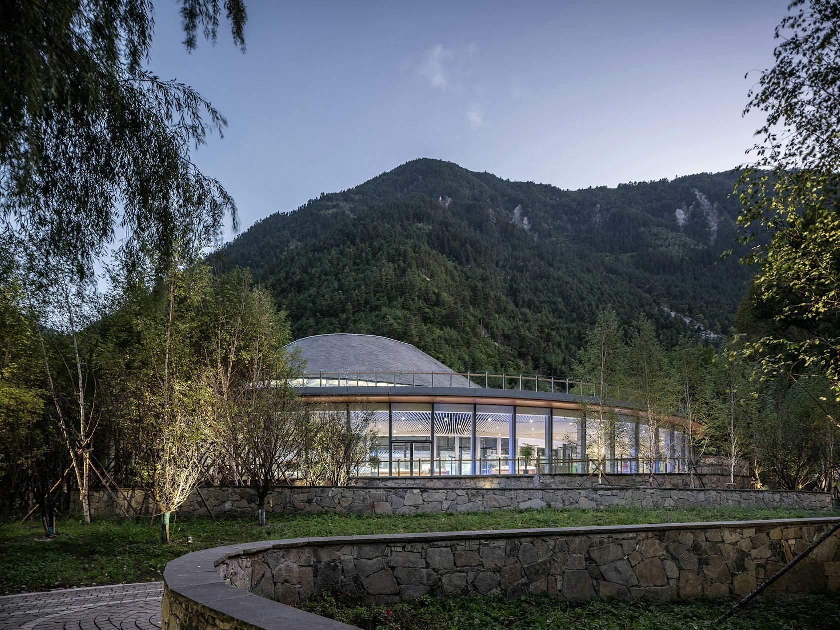 Jiuzhaigou Visitor Service Facilities - image 16