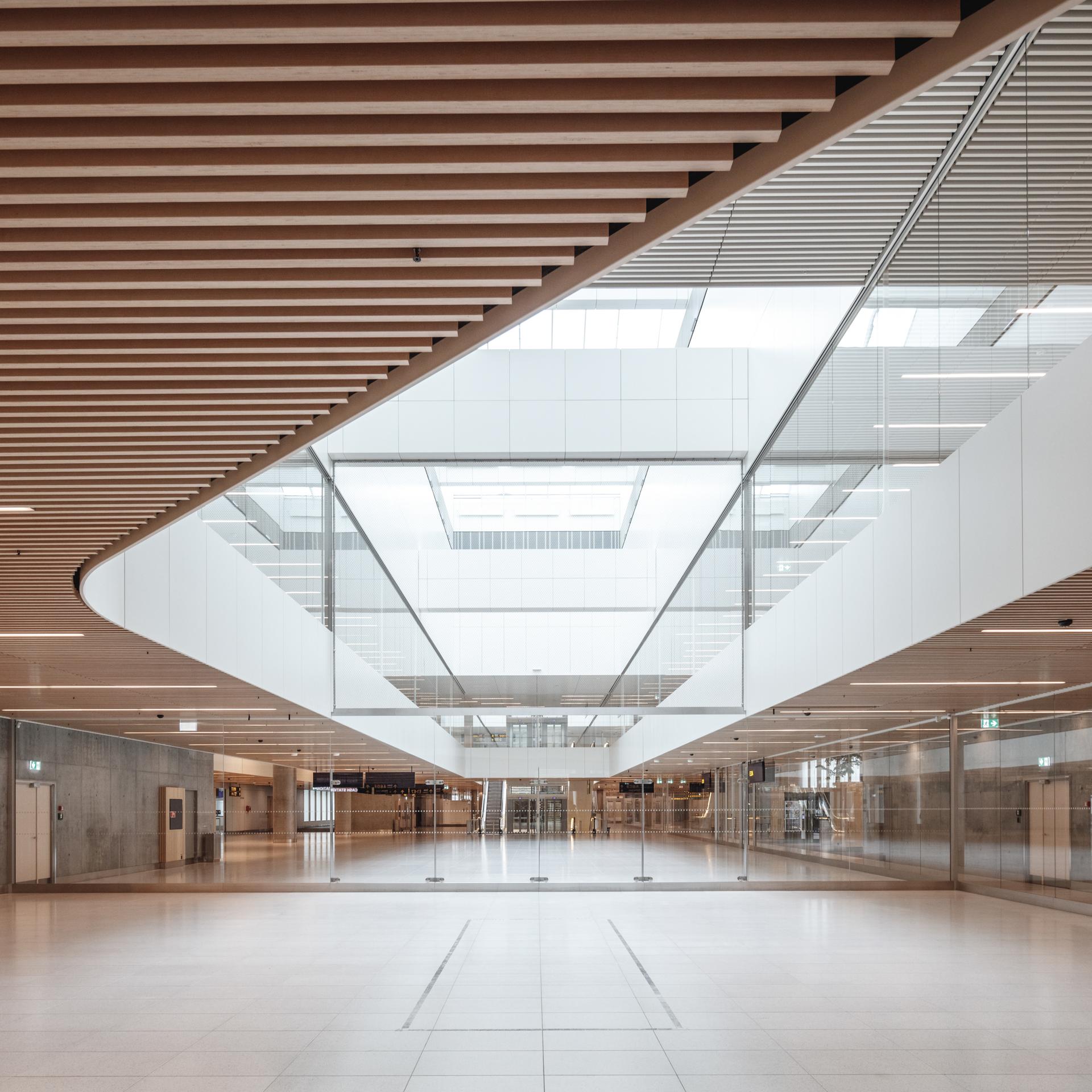 Copenhagen Airport, Pier E - image 3
