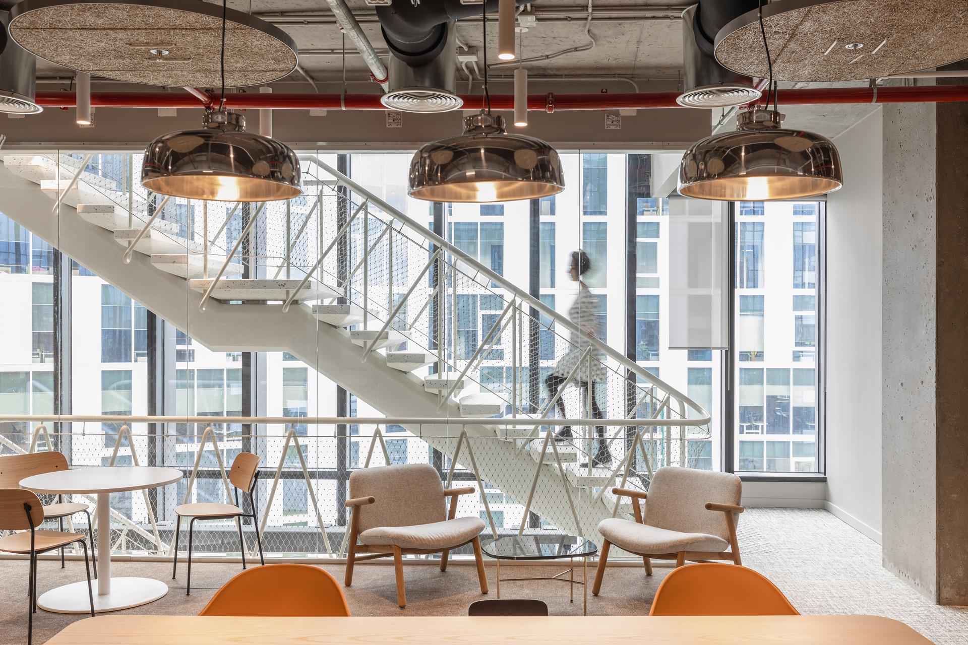 Thread, needle and spine in Microsoft Offices