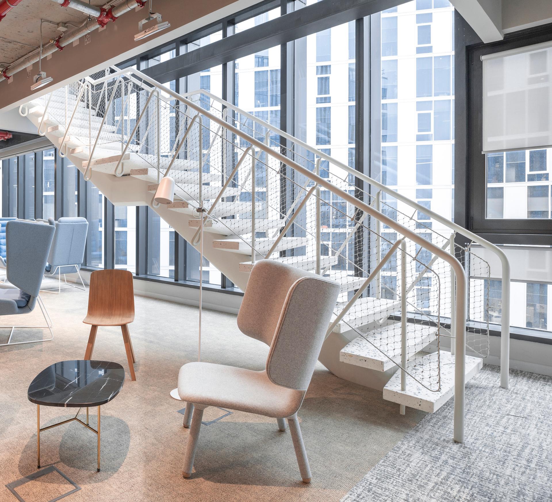 Thread, needle and spine in Microsoft Offices - image 4