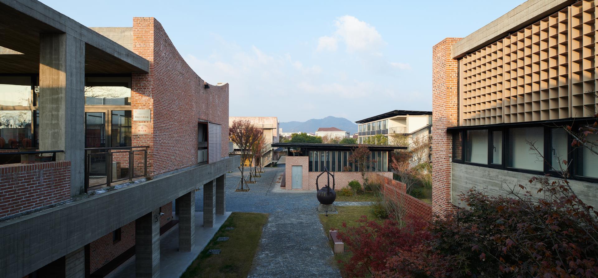 Dingshu Vocational School of Pottery