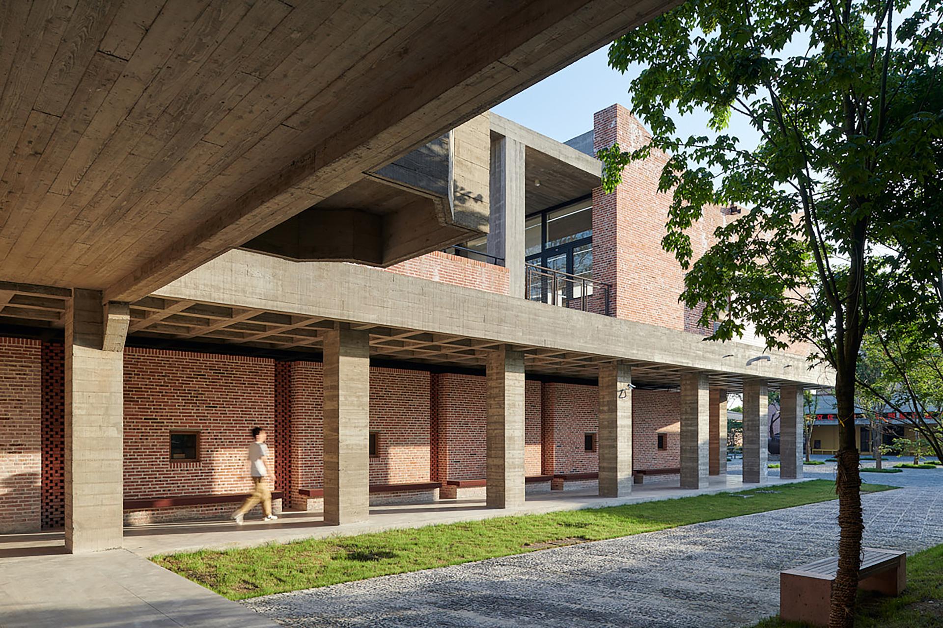 Dingshu Vocational School of Pottery - image 5