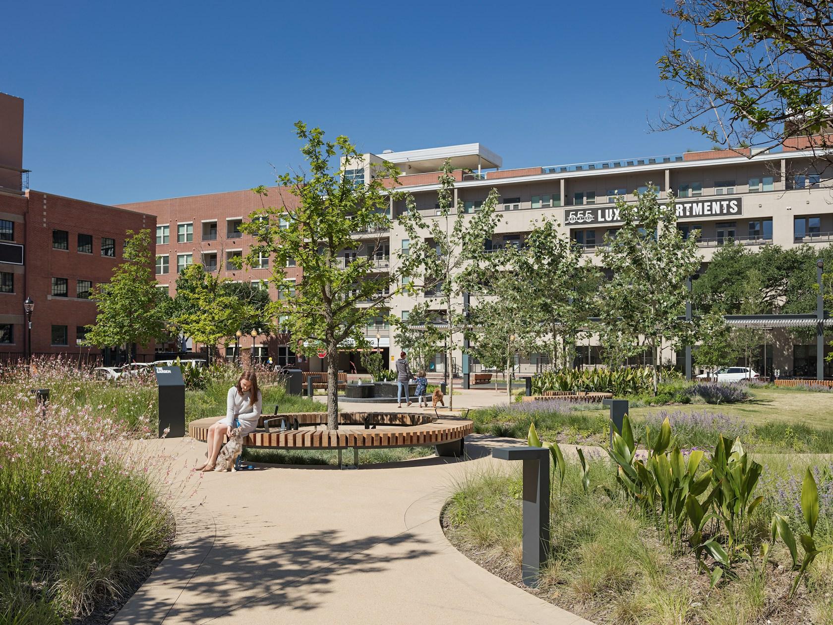 West End Square - image 9