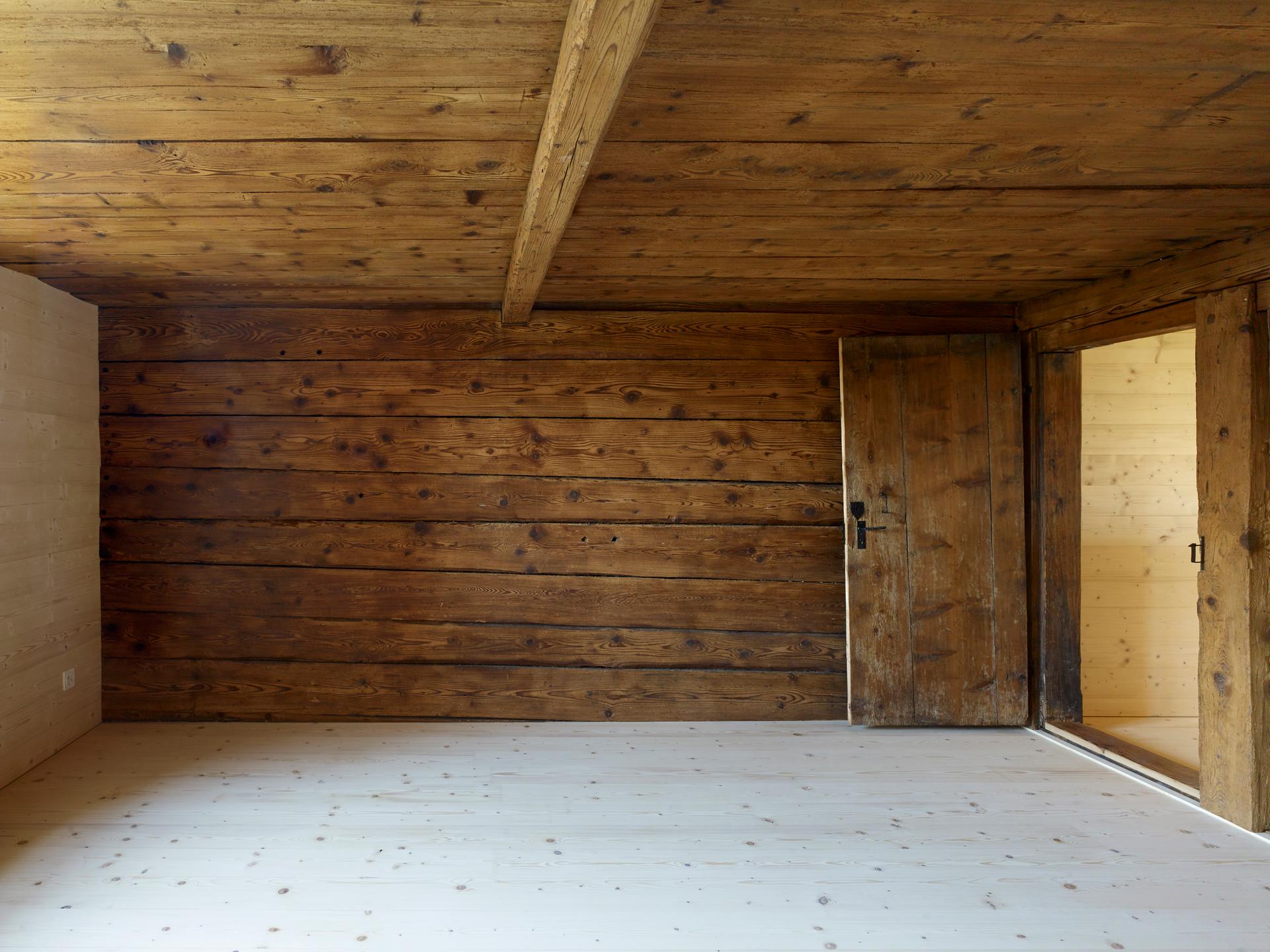 House at the Buechberg - image 12