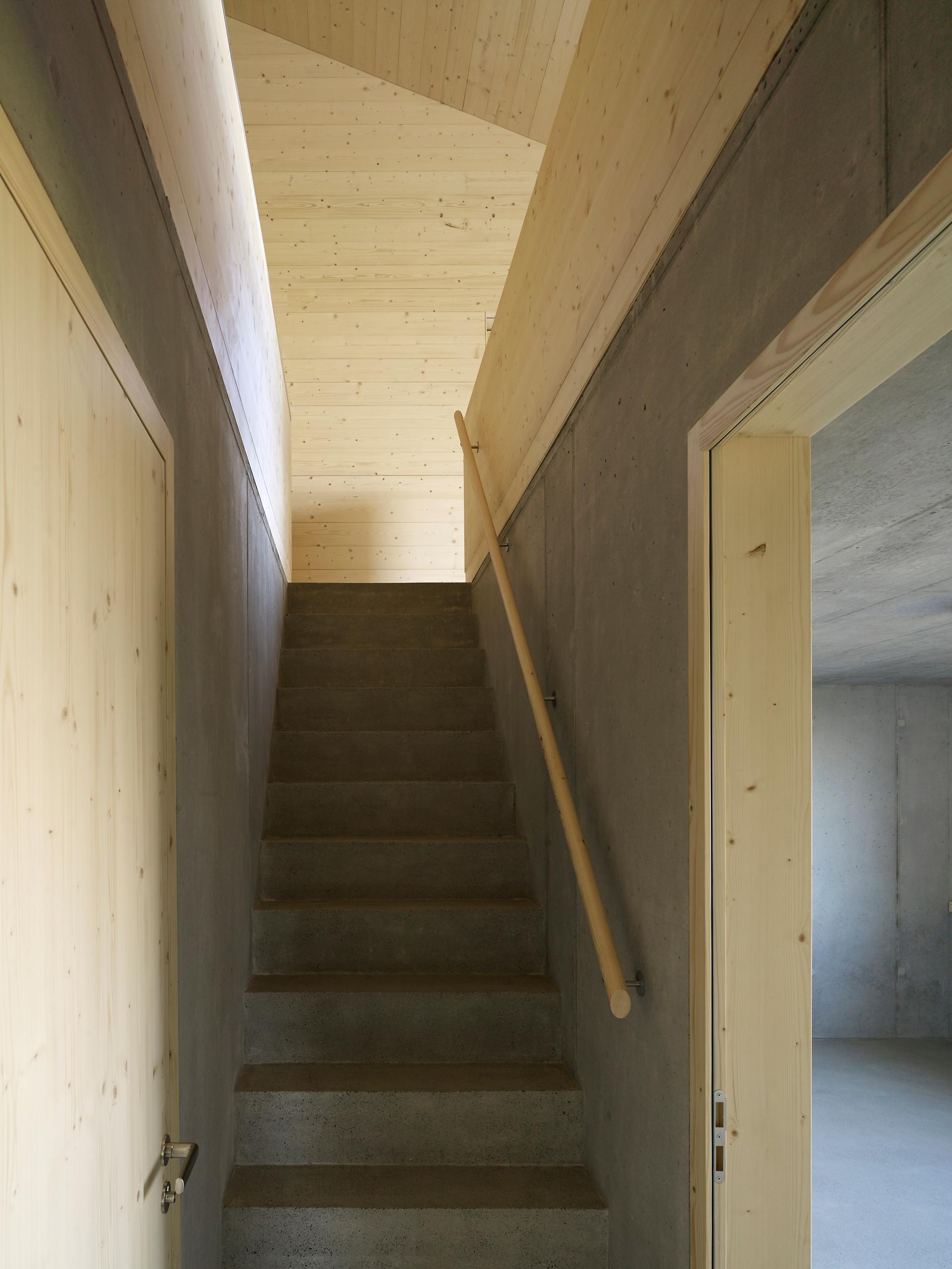 House at the Buechberg - image 13