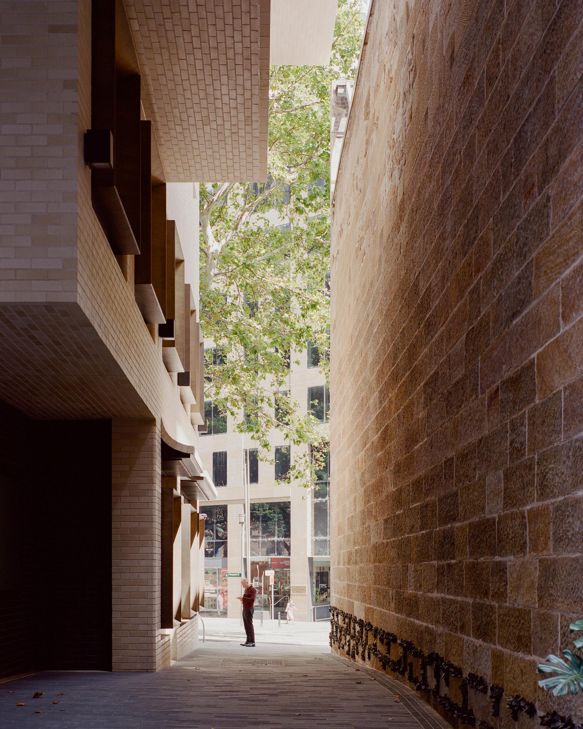 18 Loftus Street - image 7