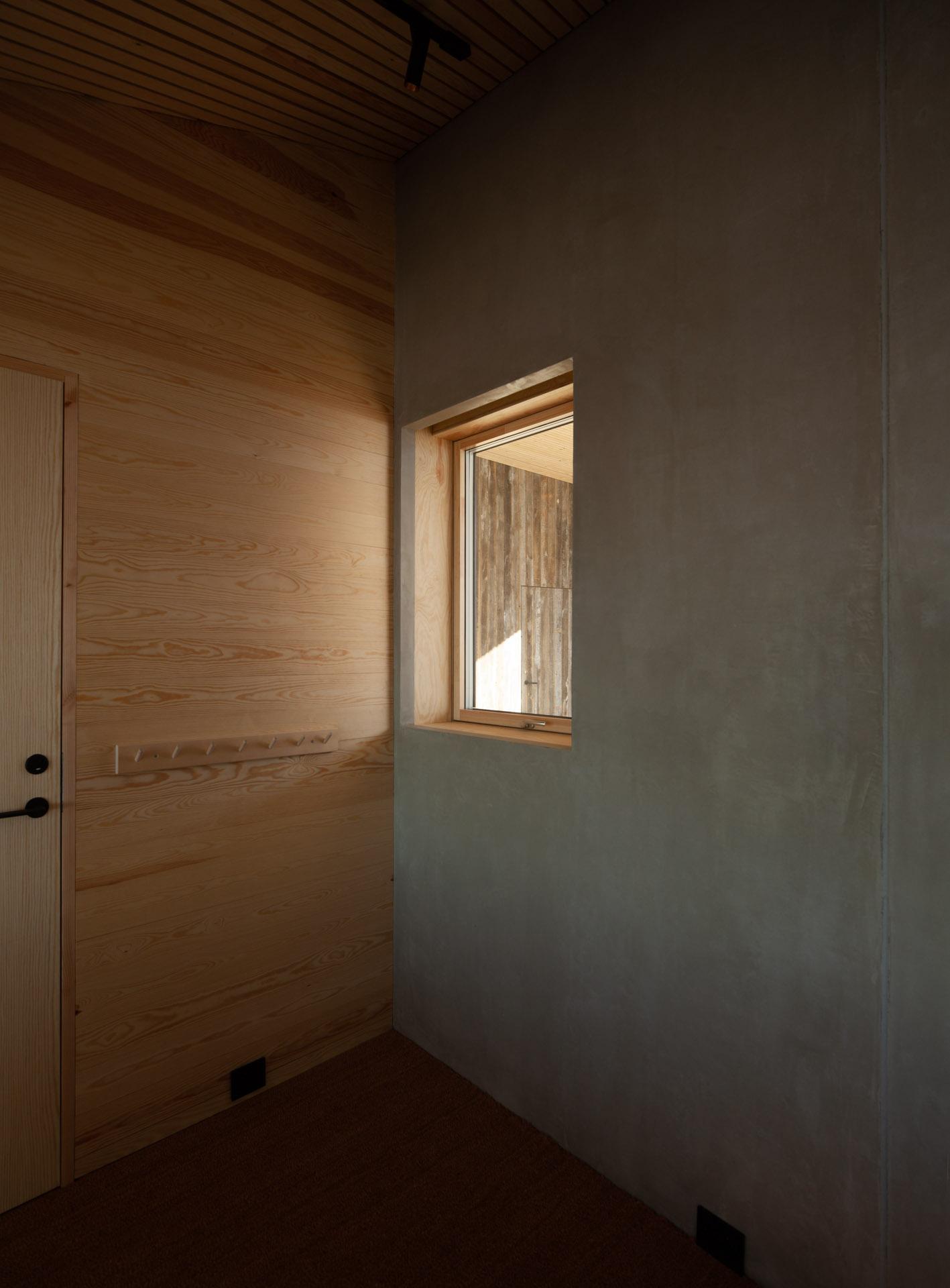 Concrete Cabin - image 15