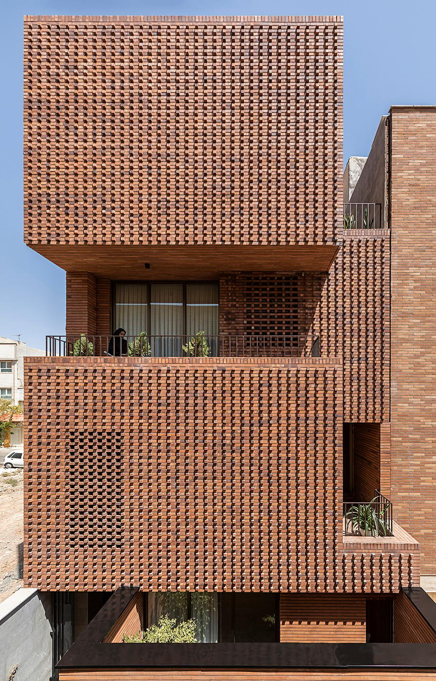 The Alley House - image 9