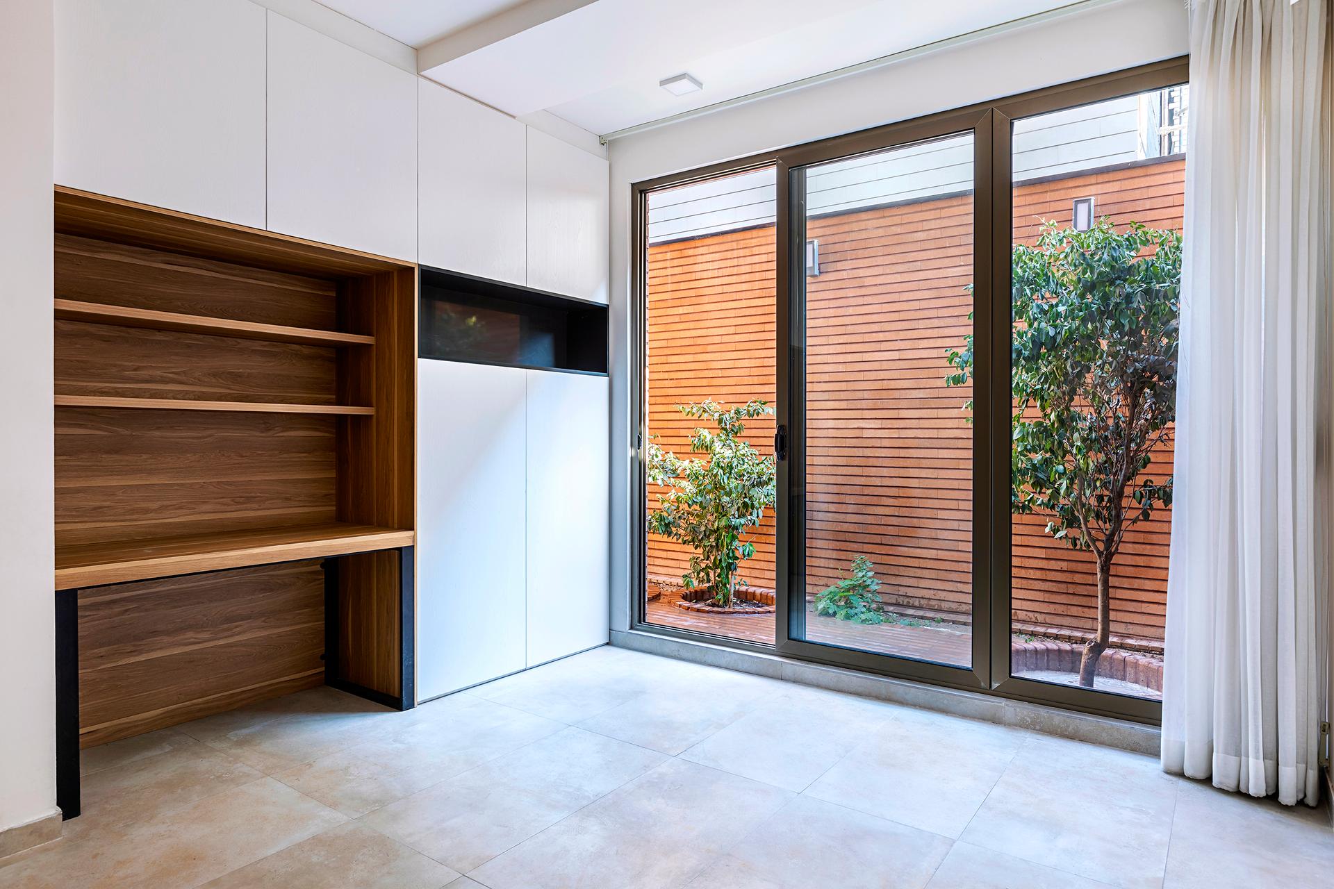 The Alley House - image 14