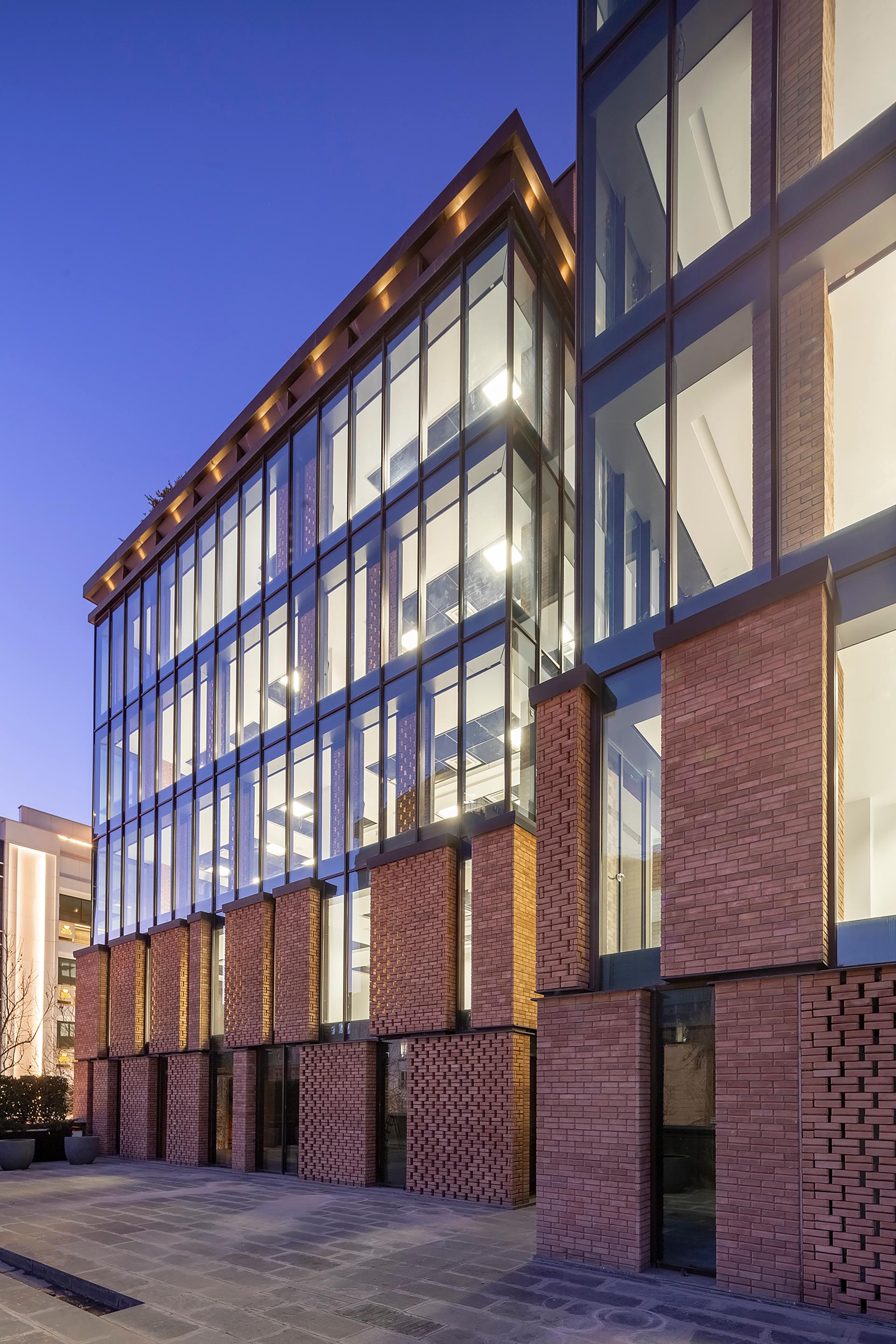 Bricks on The move - image 10