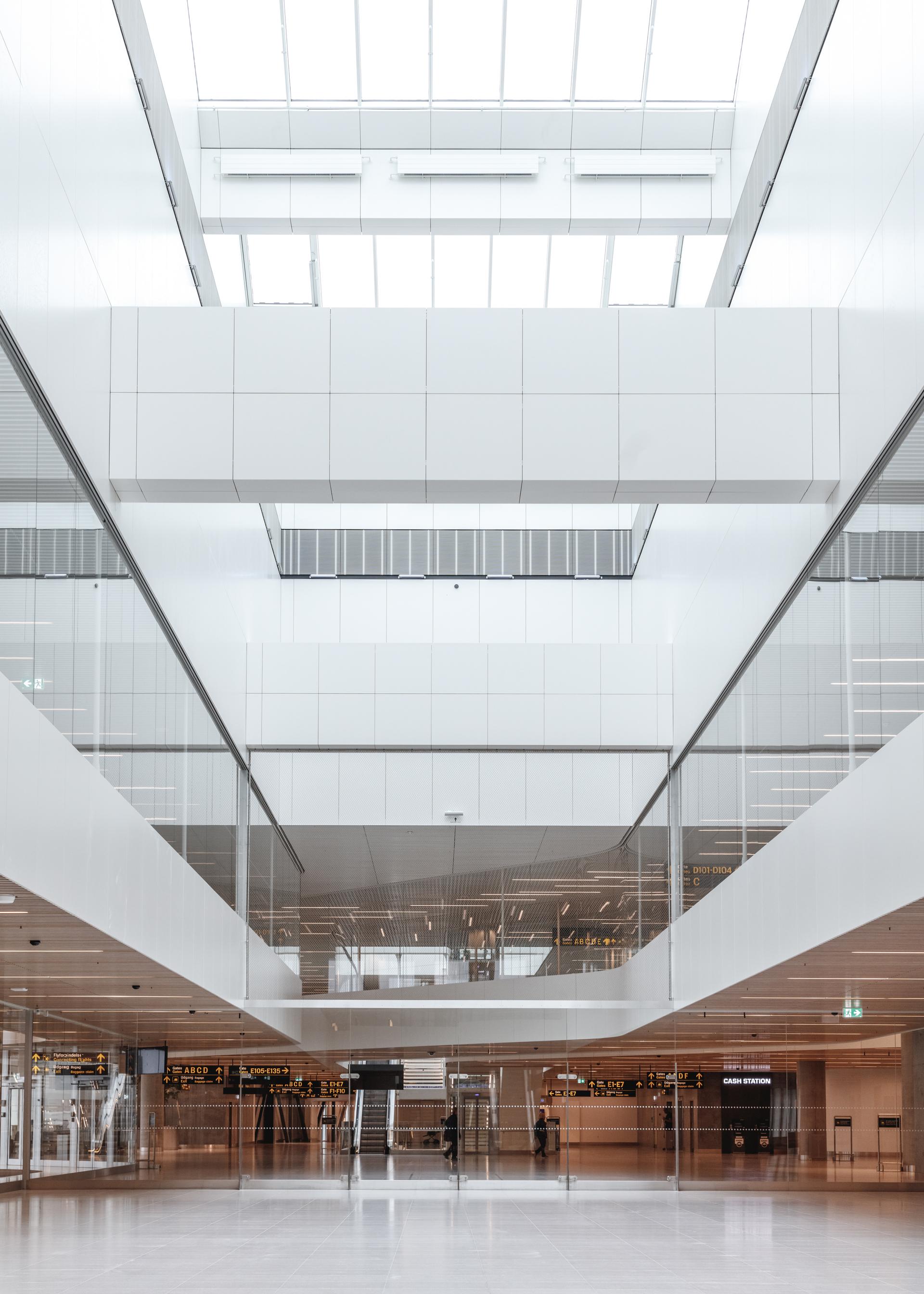 Copenhagen Airport, Pier E - image 2