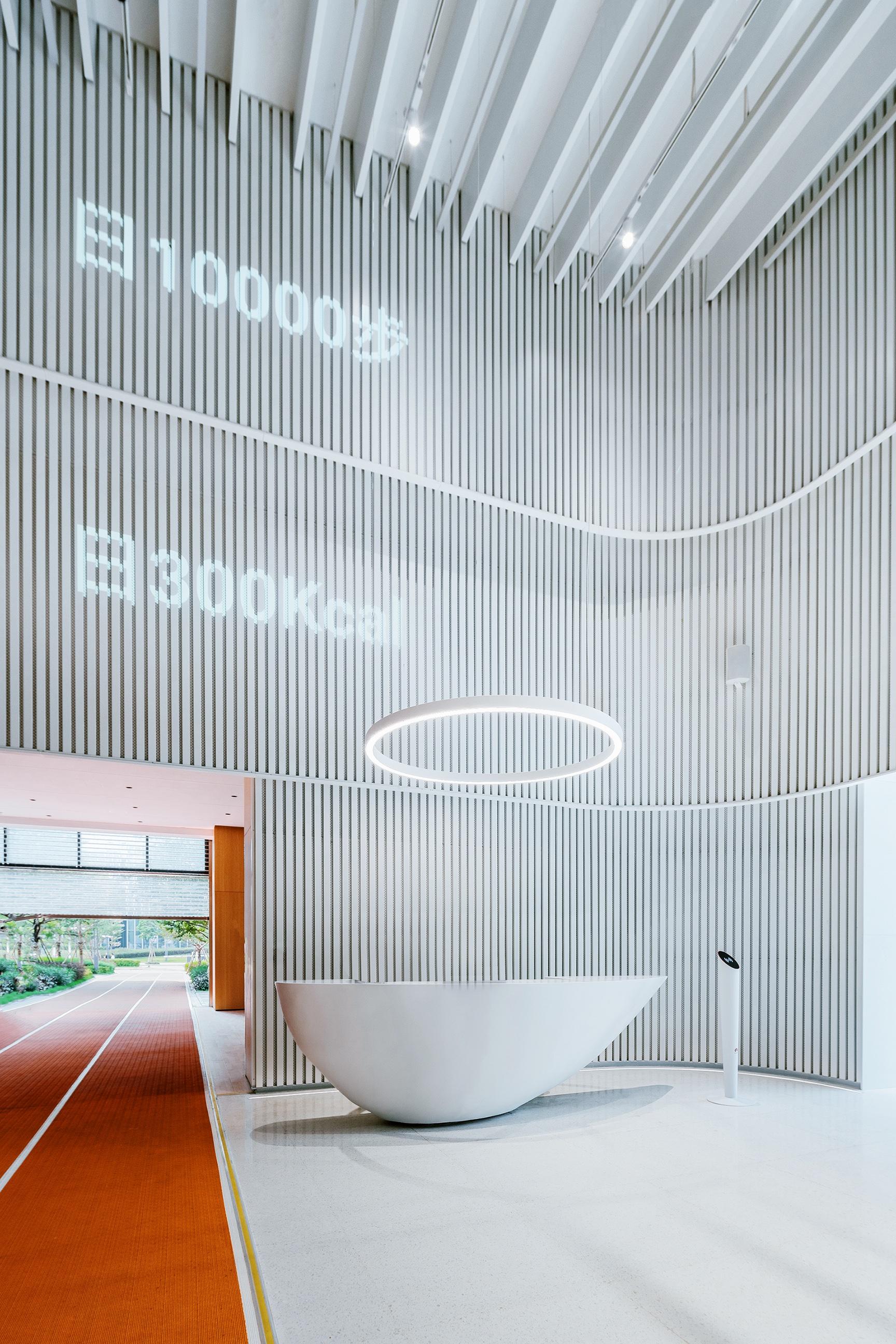 A Modulated Cubical Container for Sports: HUAWEI Health Lab - image 4