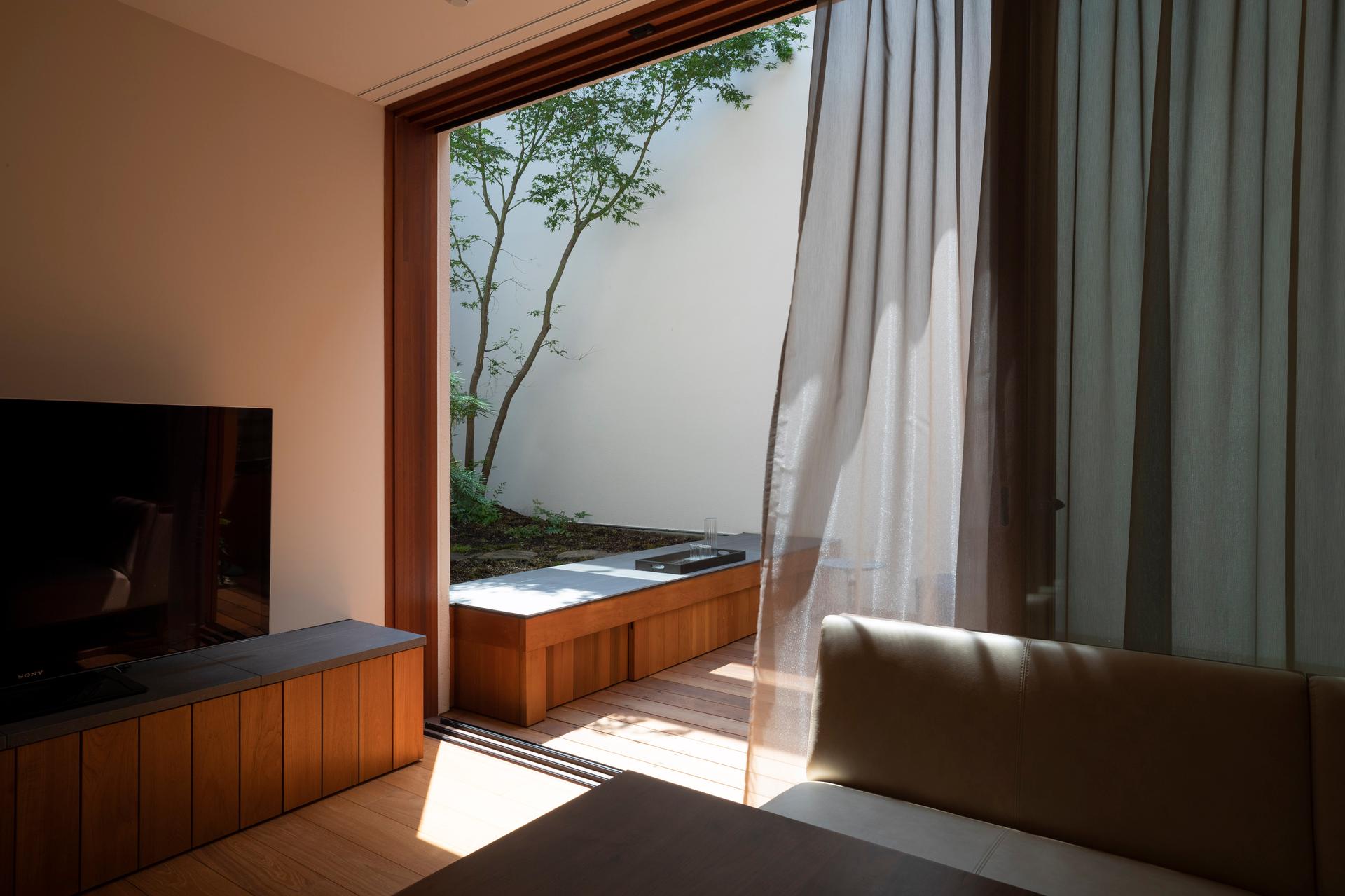 Sky Cave House & Clinic - image 6