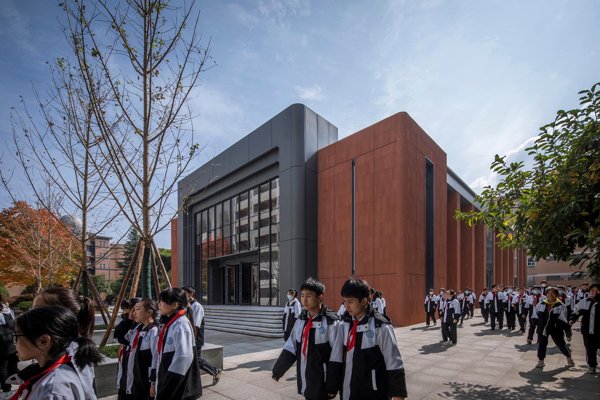 The Renovation of the Auditorium of Ankang Middle School