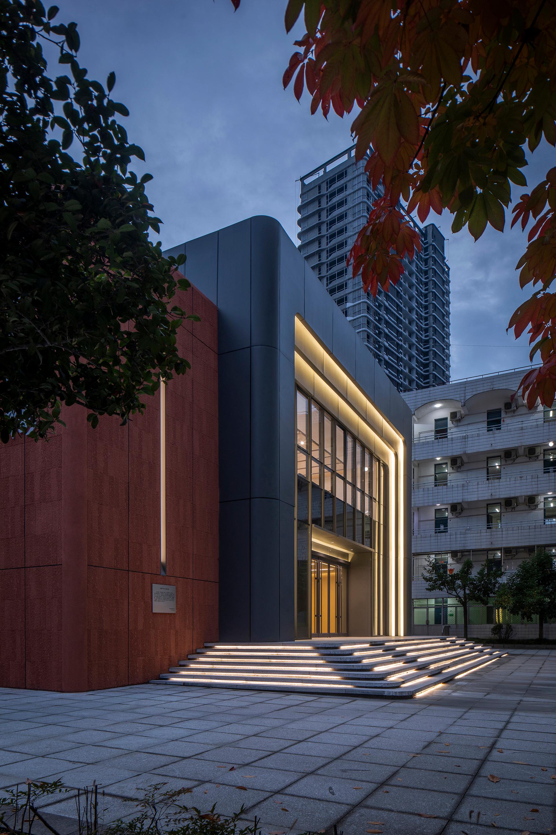 The Renovation of the Auditorium of Ankang Middle School - image 4