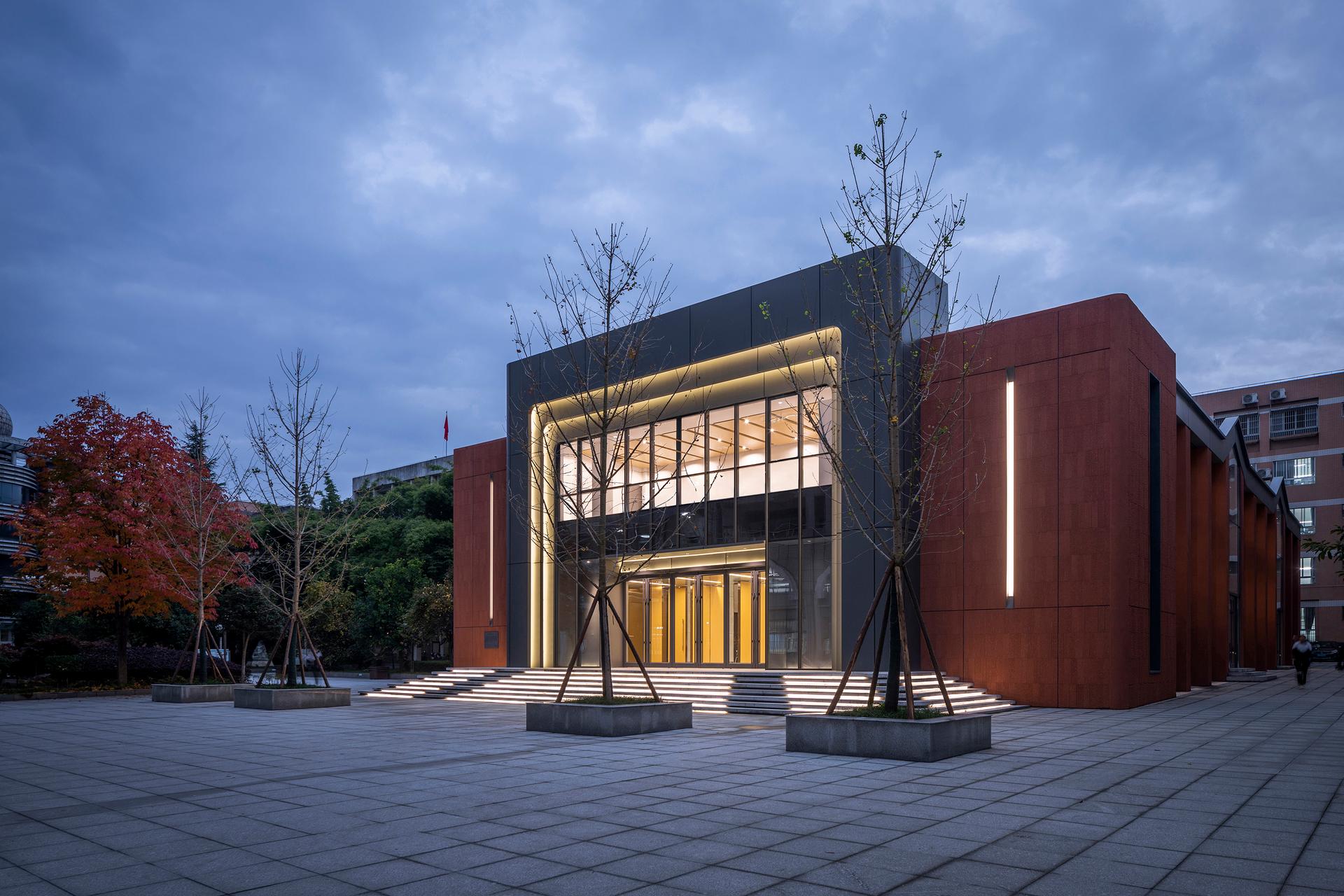 The Renovation of the Auditorium of Ankang Middle School - image 5