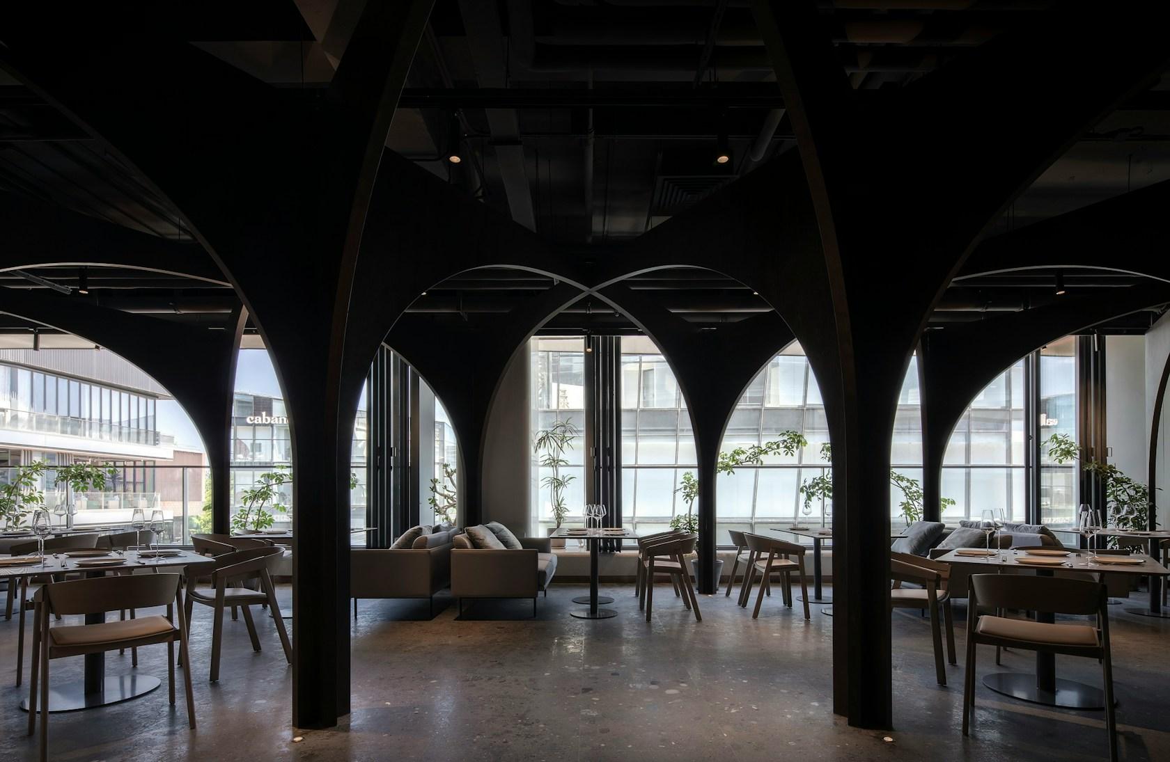 SOMESOME Bar & Restaurant - image 9