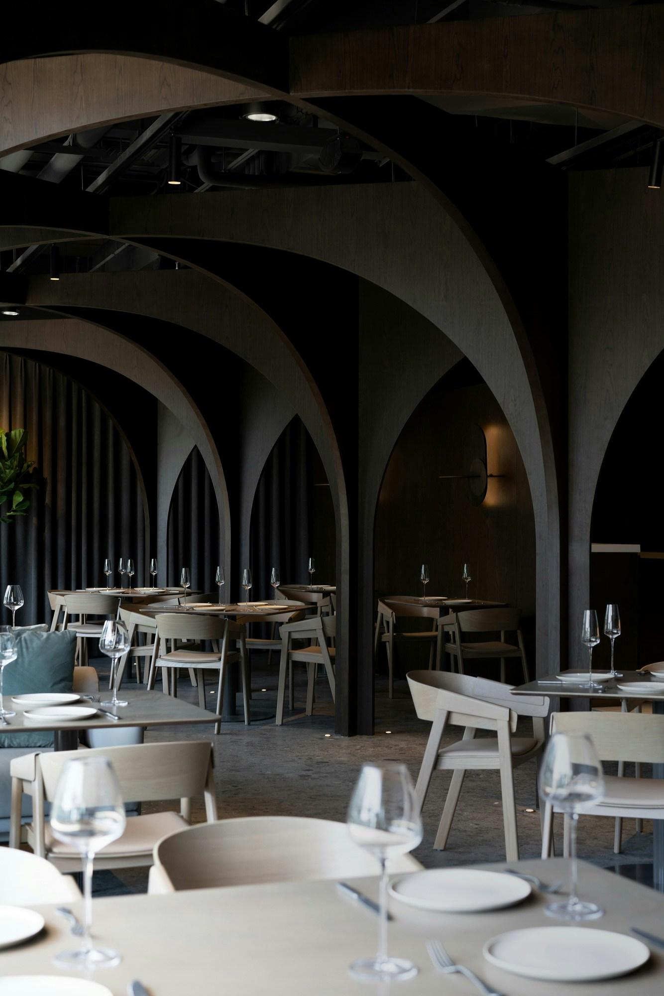 SOMESOME Bar & Restaurant - image 10