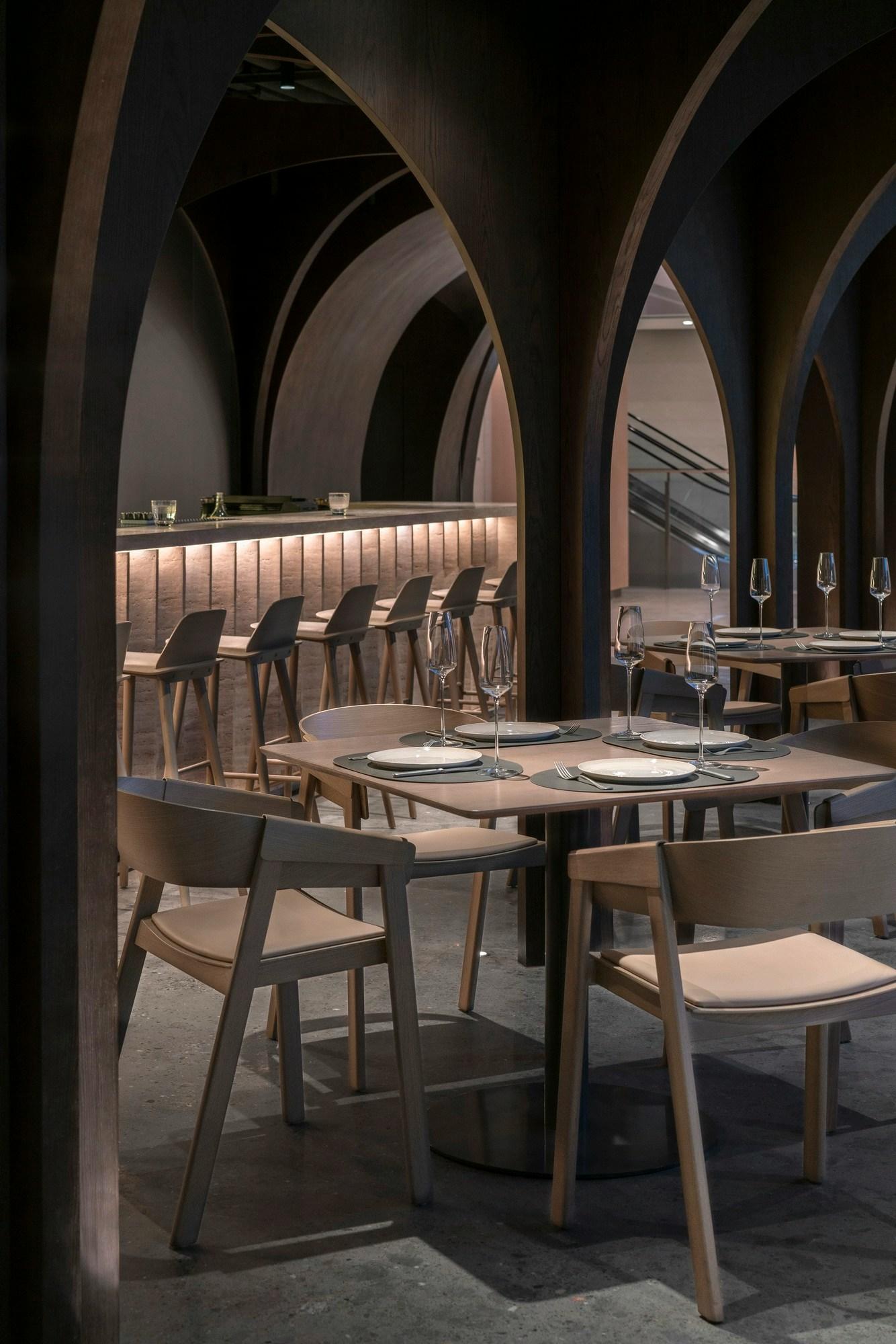 SOMESOME Bar & Restaurant - image 11