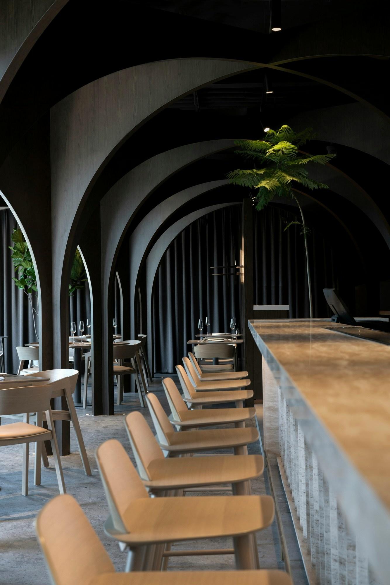 SOMESOME Bar & Restaurant - image 13