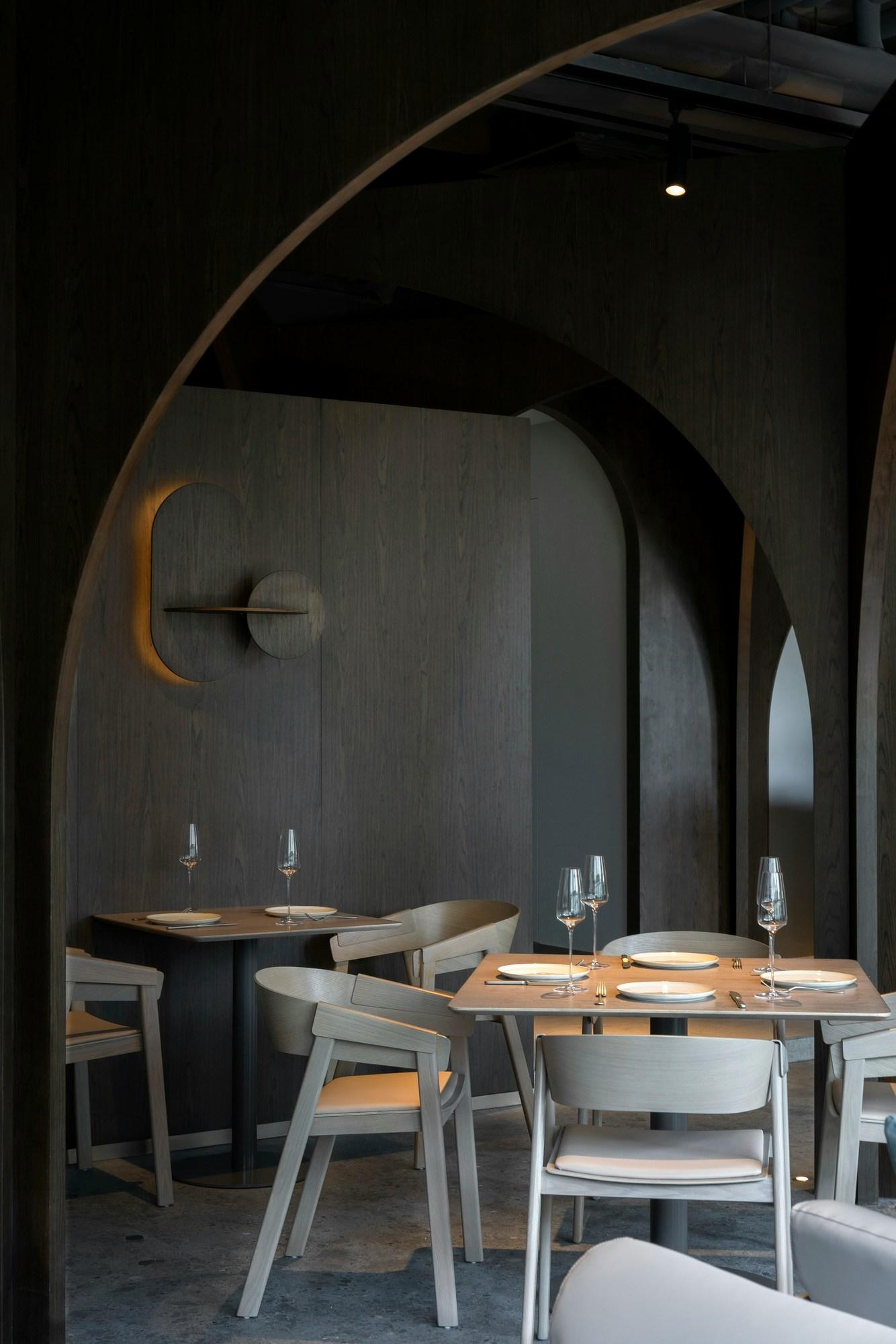 SOMESOME Bar & Restaurant - image 15