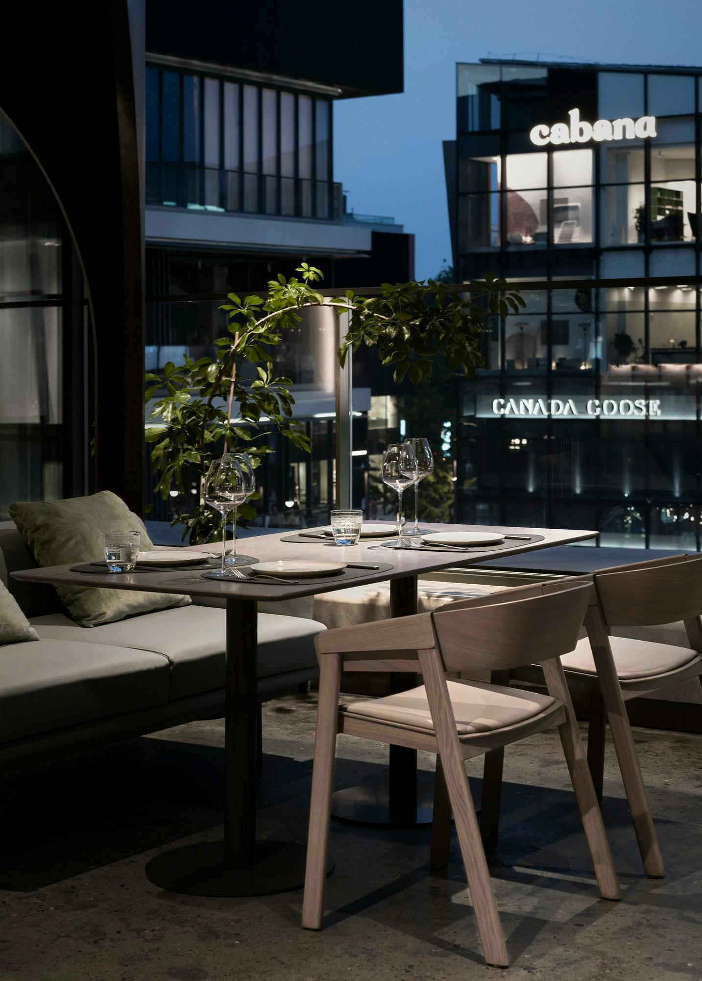 SOMESOME Bar & Restaurant - image 17