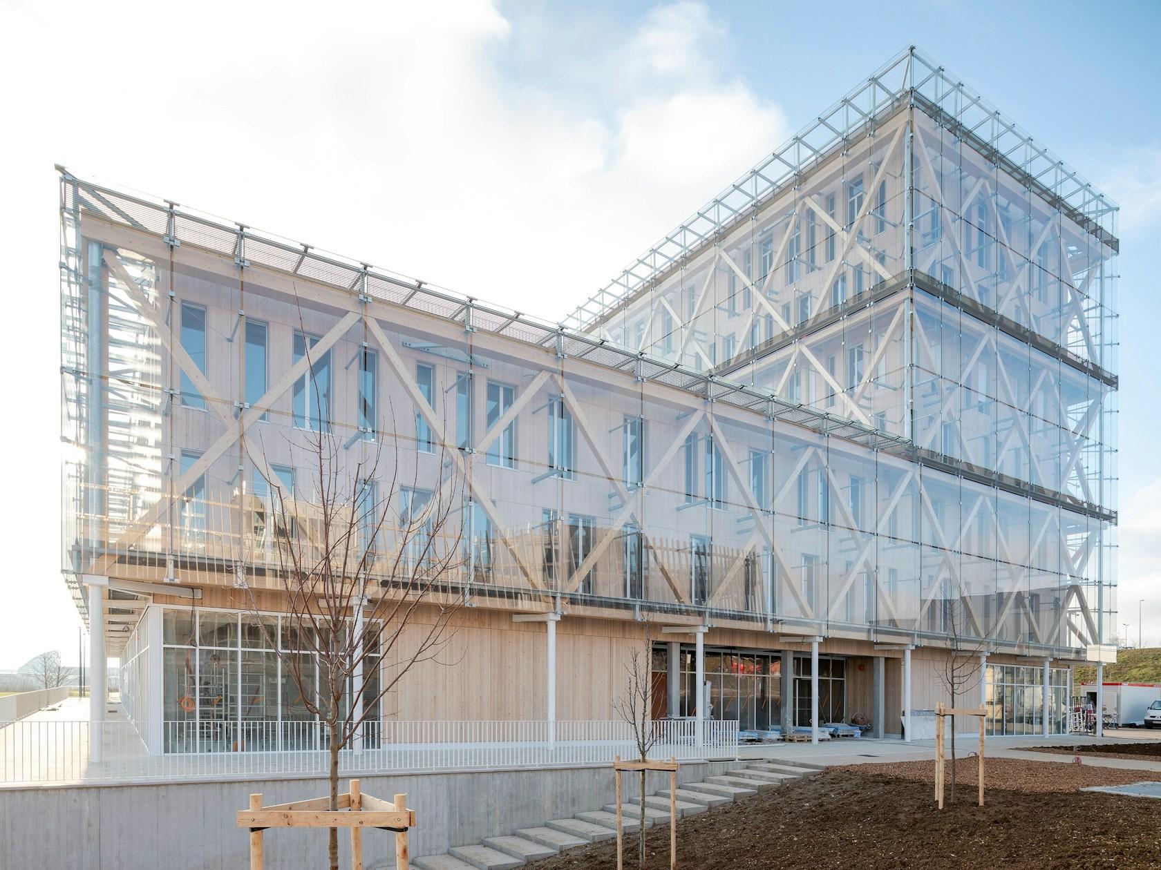 Caisse d'Epargne Bourgogne-Franche-Comté Headquarter - image 8