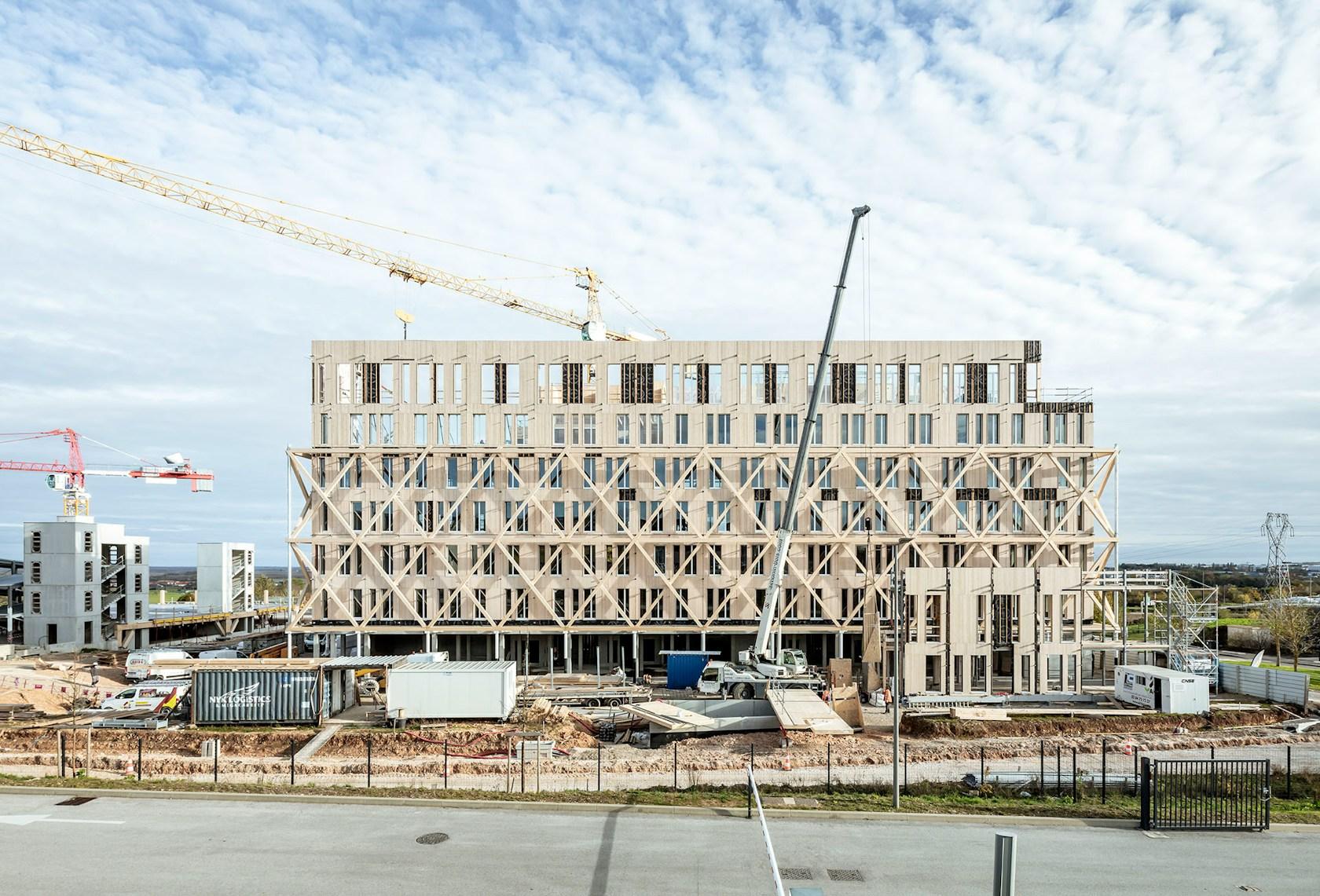 Caisse d'Epargne Bourgogne-Franche-Comté Headquarter - image 12