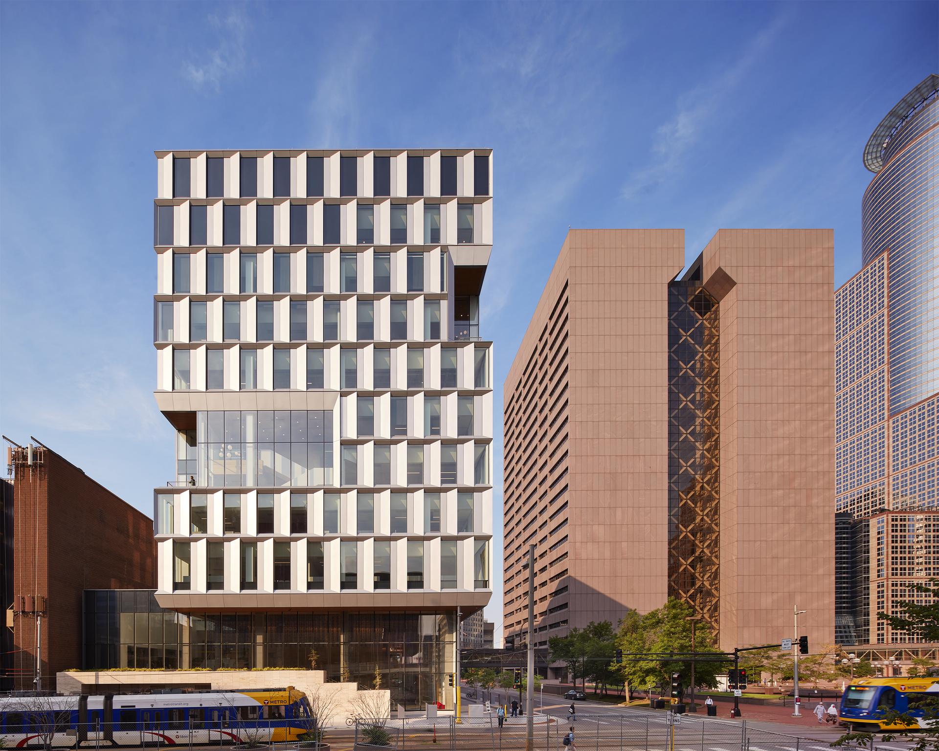 Minneapolis Public Service Building