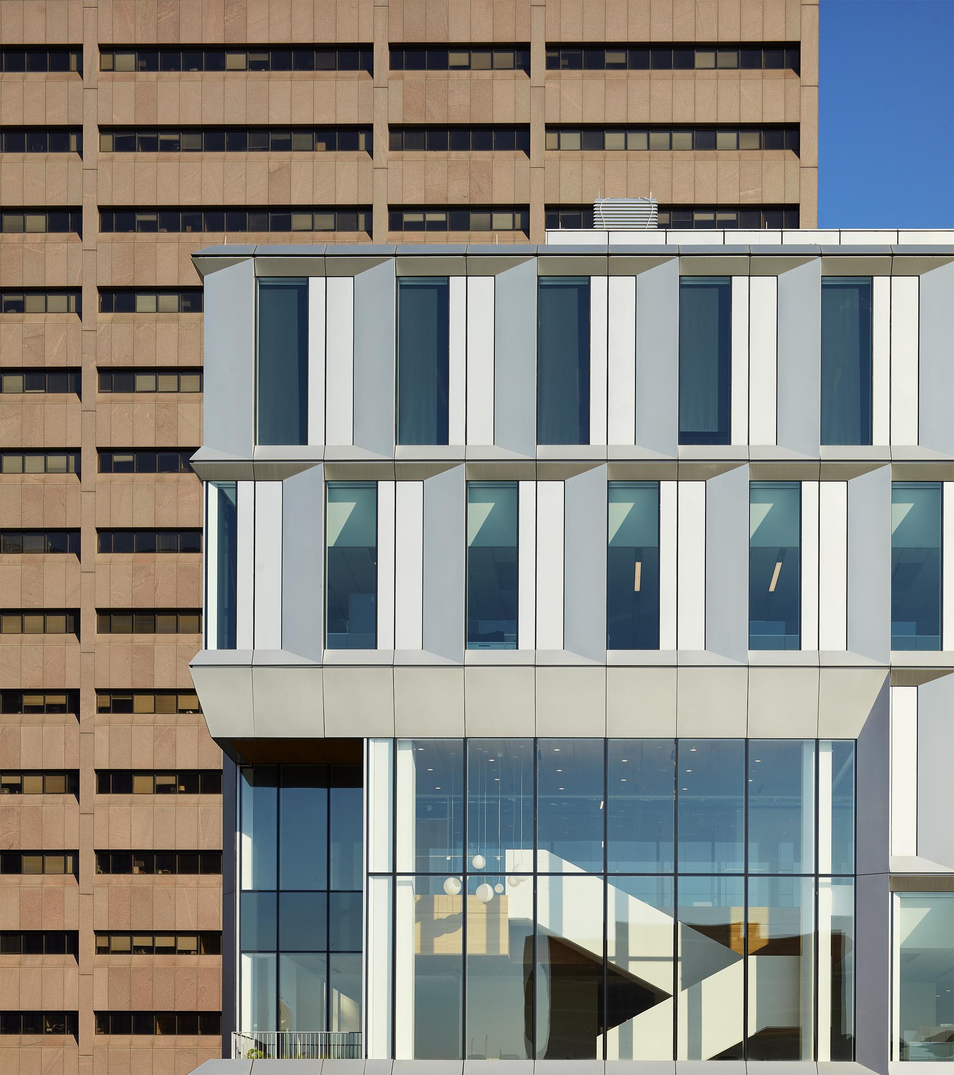 Minneapolis Public Service Building - image 6