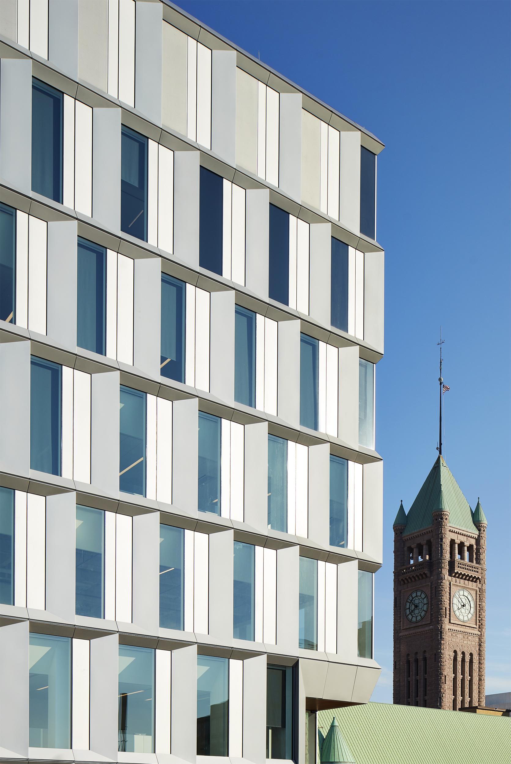 Minneapolis Public Service Building - image 7