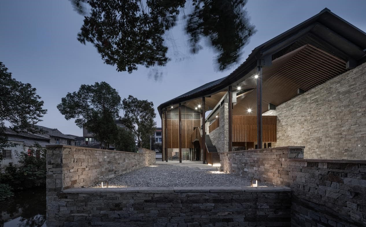 A rural settlement under a stream shape roof——The cultural auditorium of Xiaowufen Village - image 3