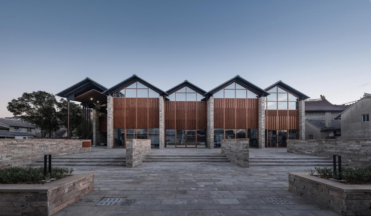A rural settlement under a stream shape roof——The cultural auditorium of Xiaowufen Village - image 4