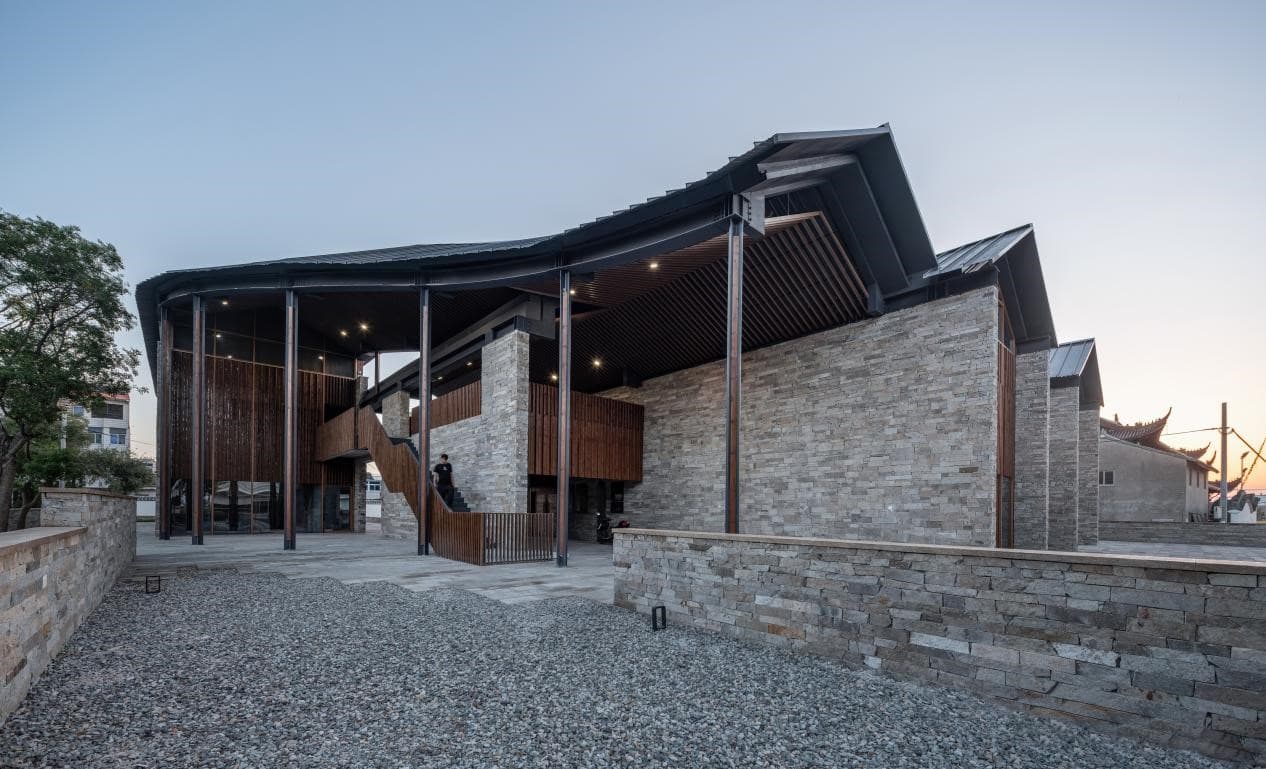 A rural settlement under a stream shape roof——The cultural auditorium of Xiaowufen Village - image 5