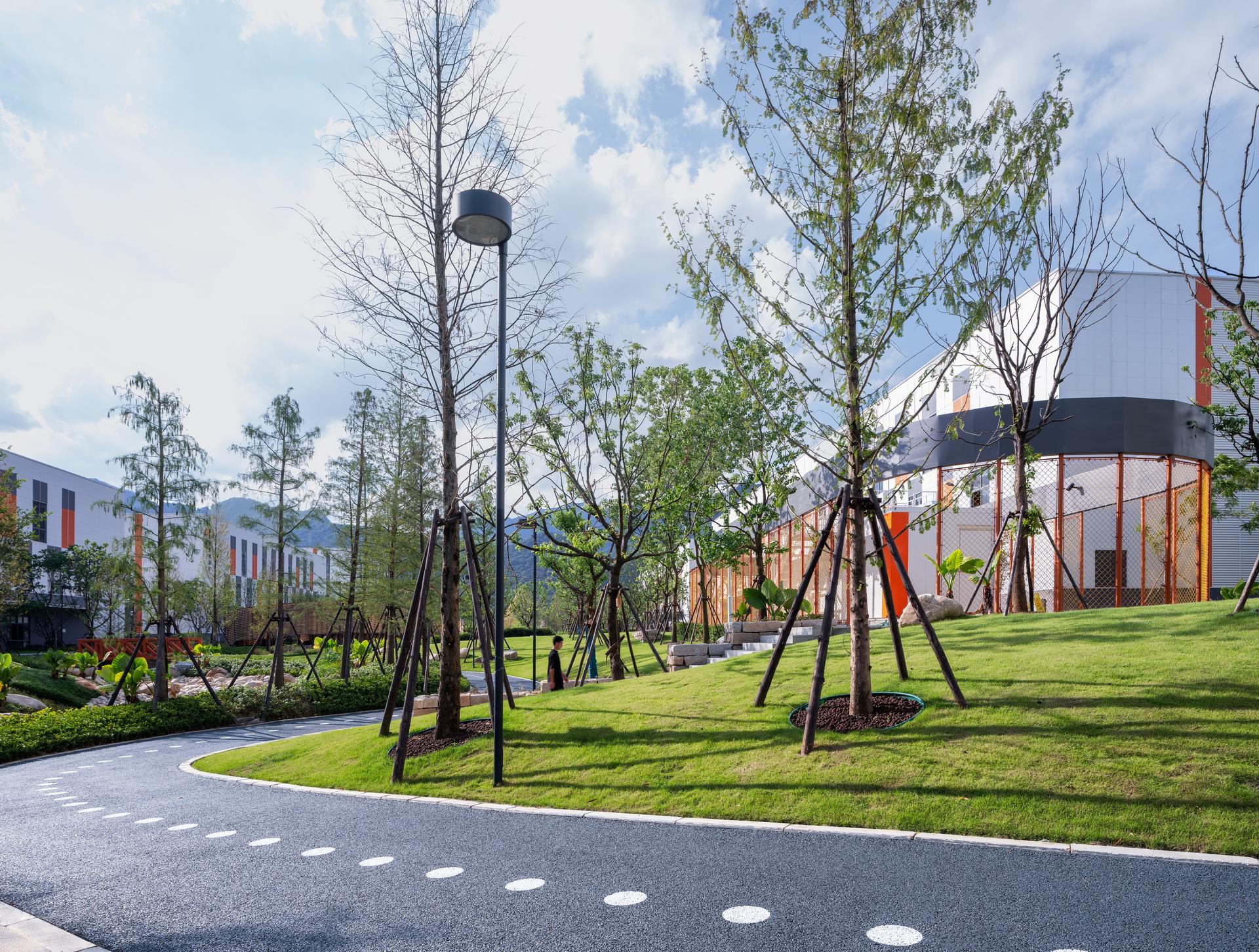 Longking Pro-Environmental Campus - image 8