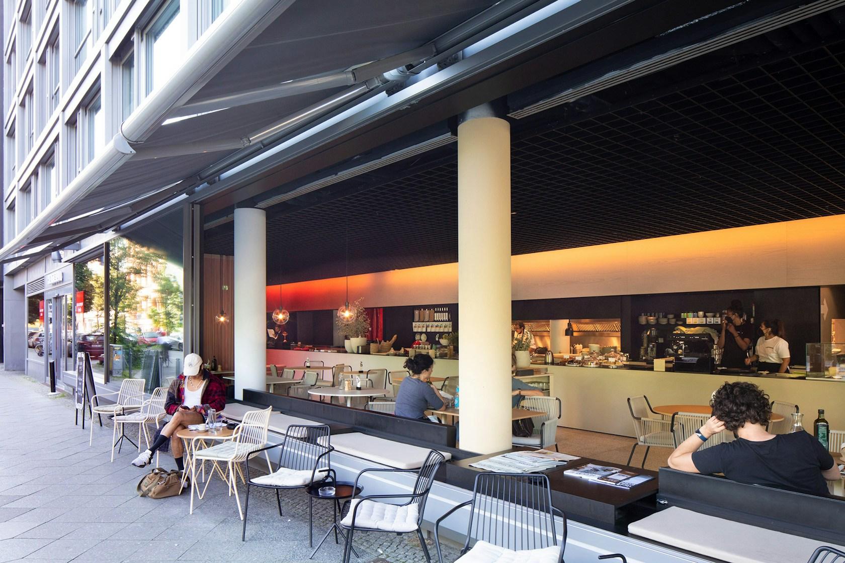 Café Camaleón - image 14
