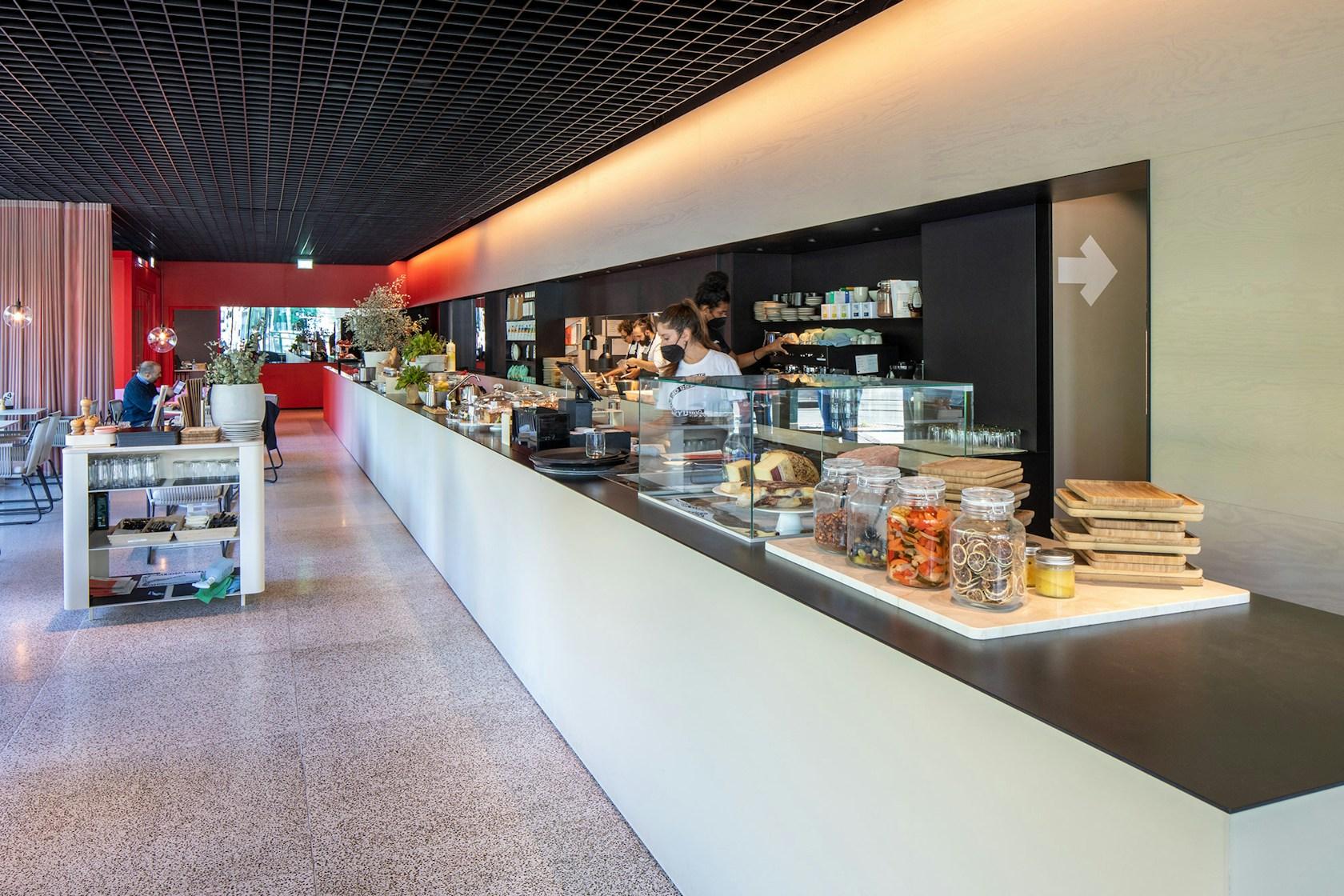 Café Camaleón - image 16