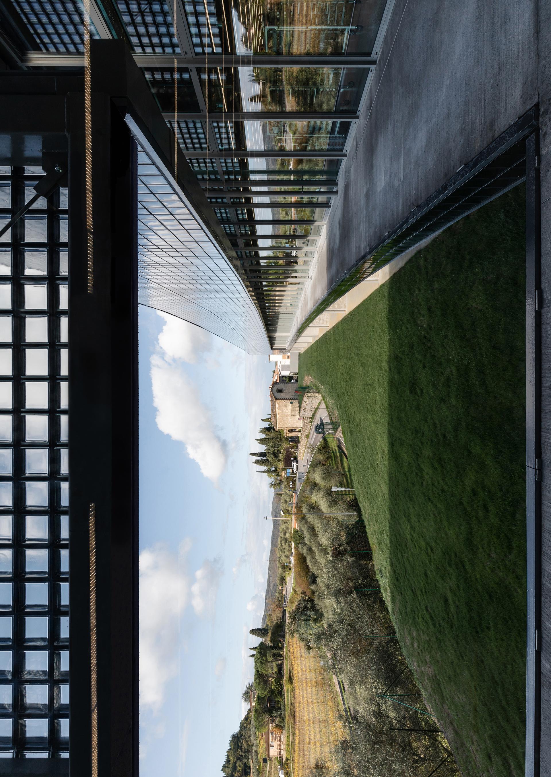 La Manufacture - image 15