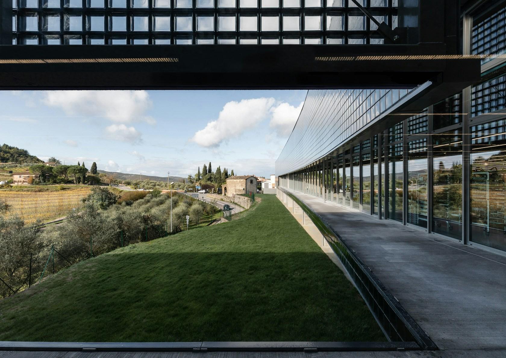 La Manufacture - image 7