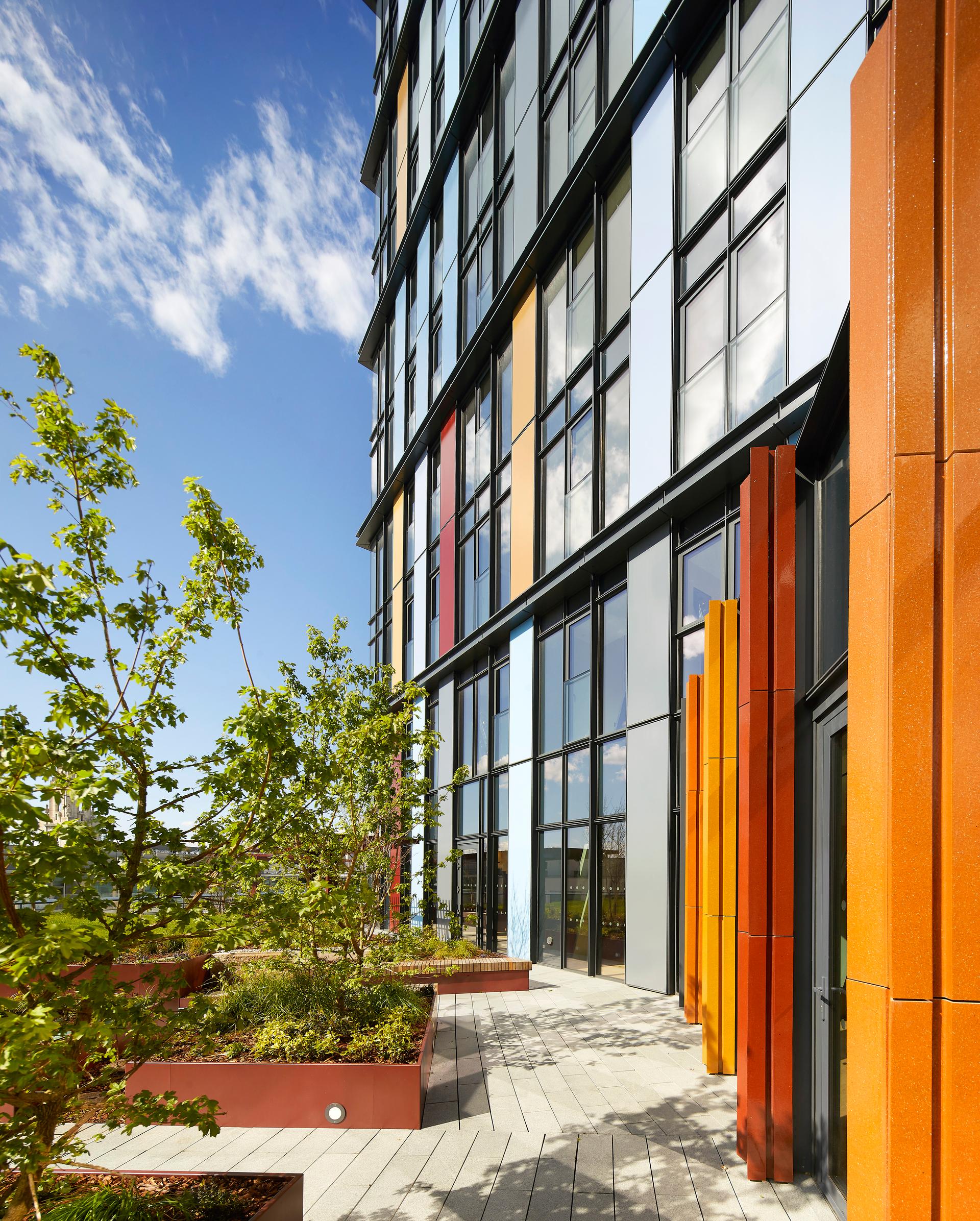 One Crown Place - image 16