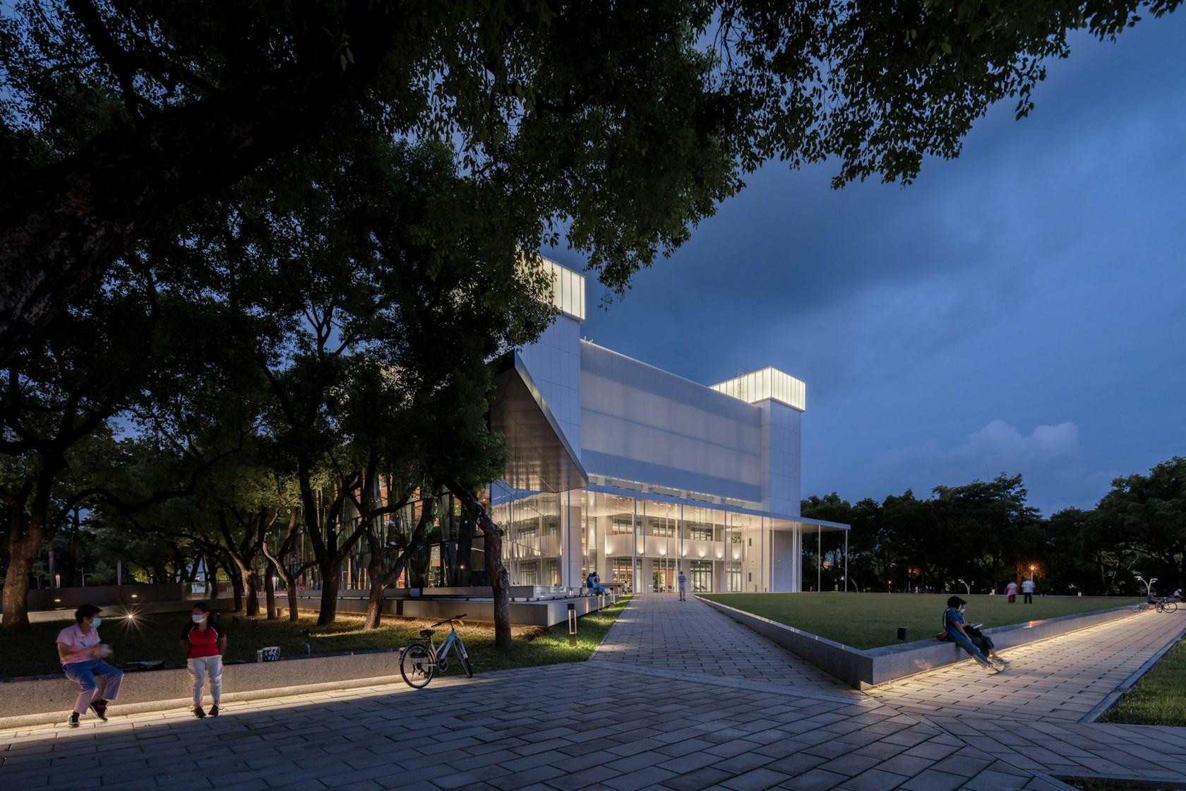 Pingtung Public Library - image 6