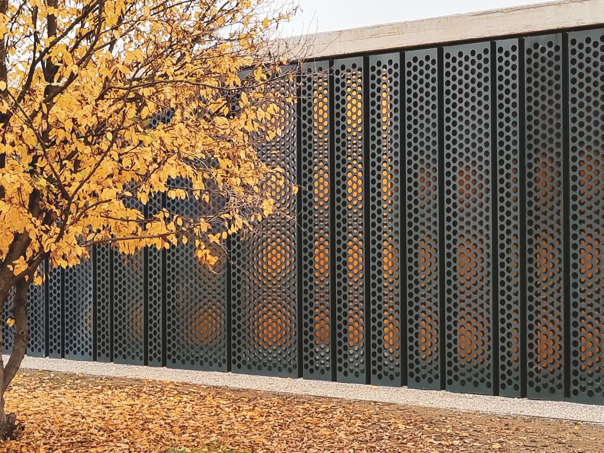 Sports Centre in Rozzano - image 4