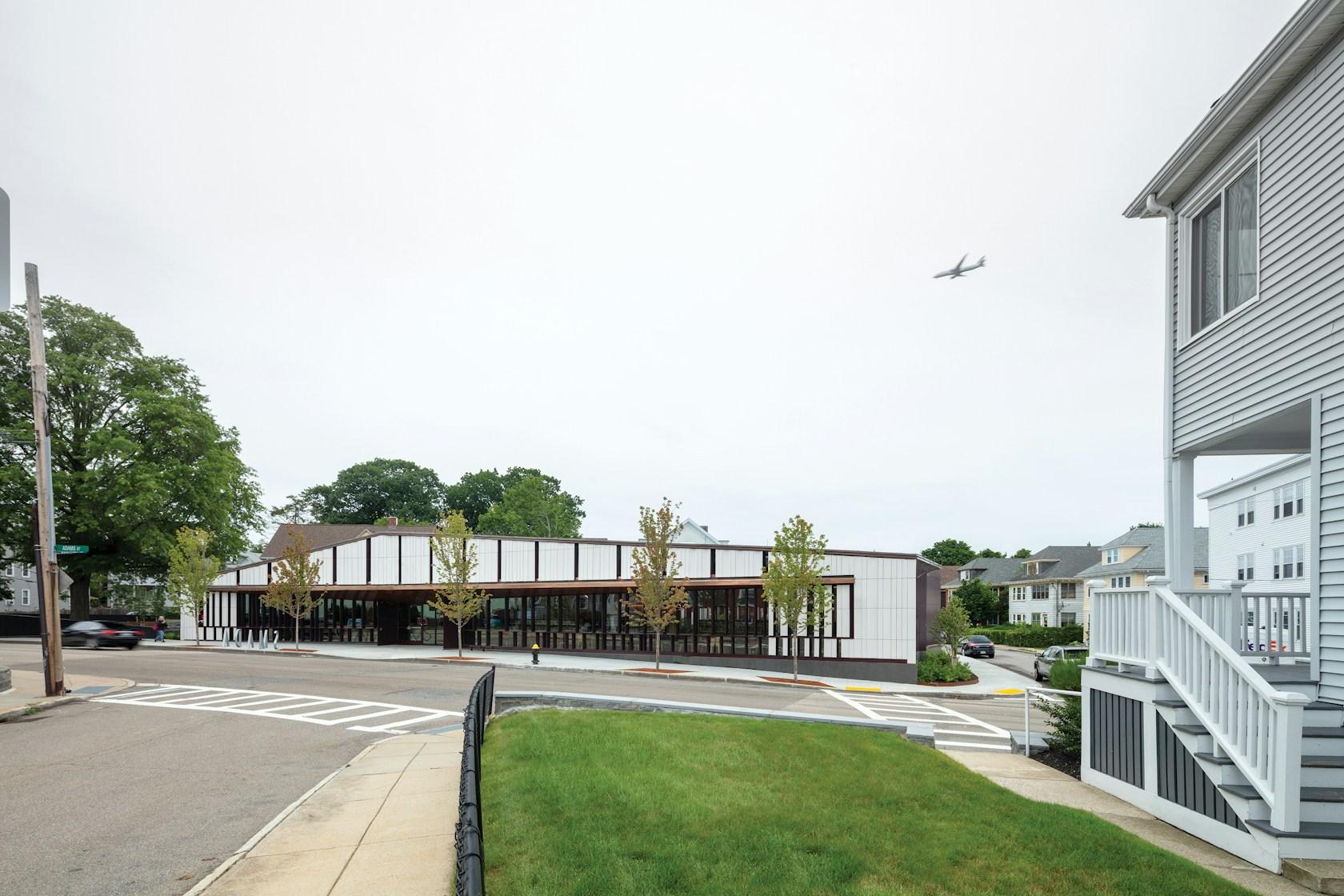 Adams Street Branch Library - image 2