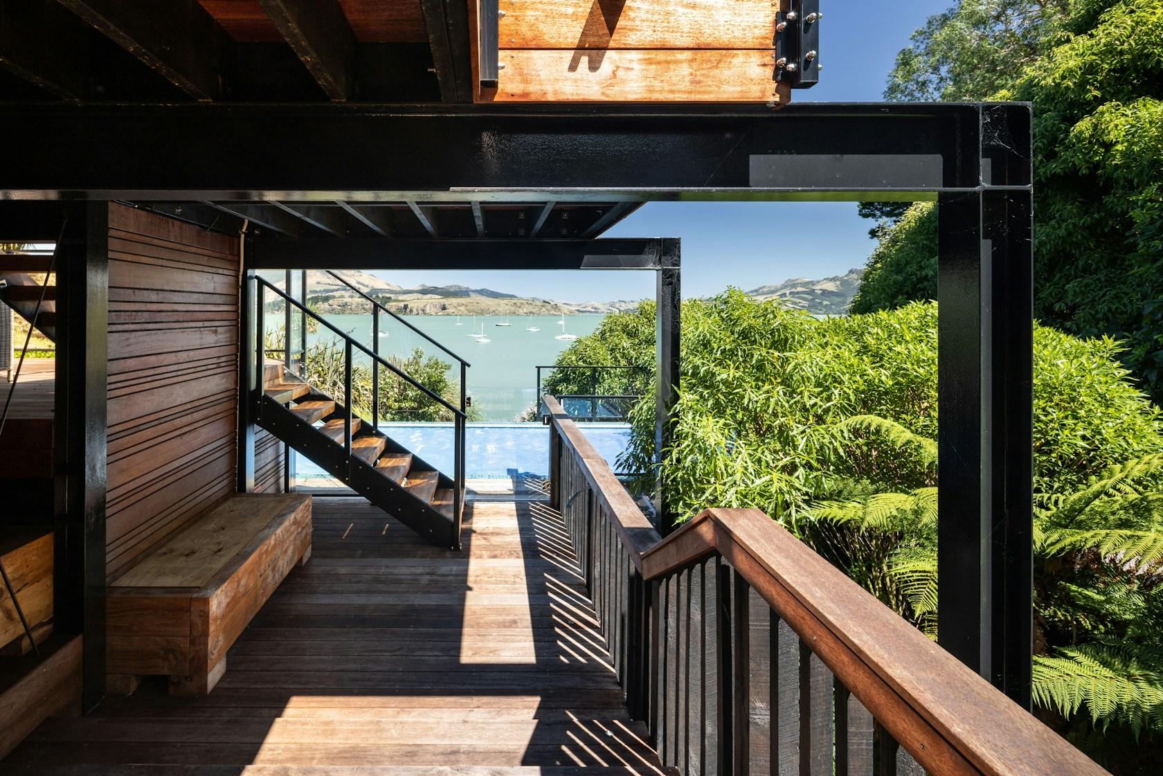 Cass Bay House - image 5