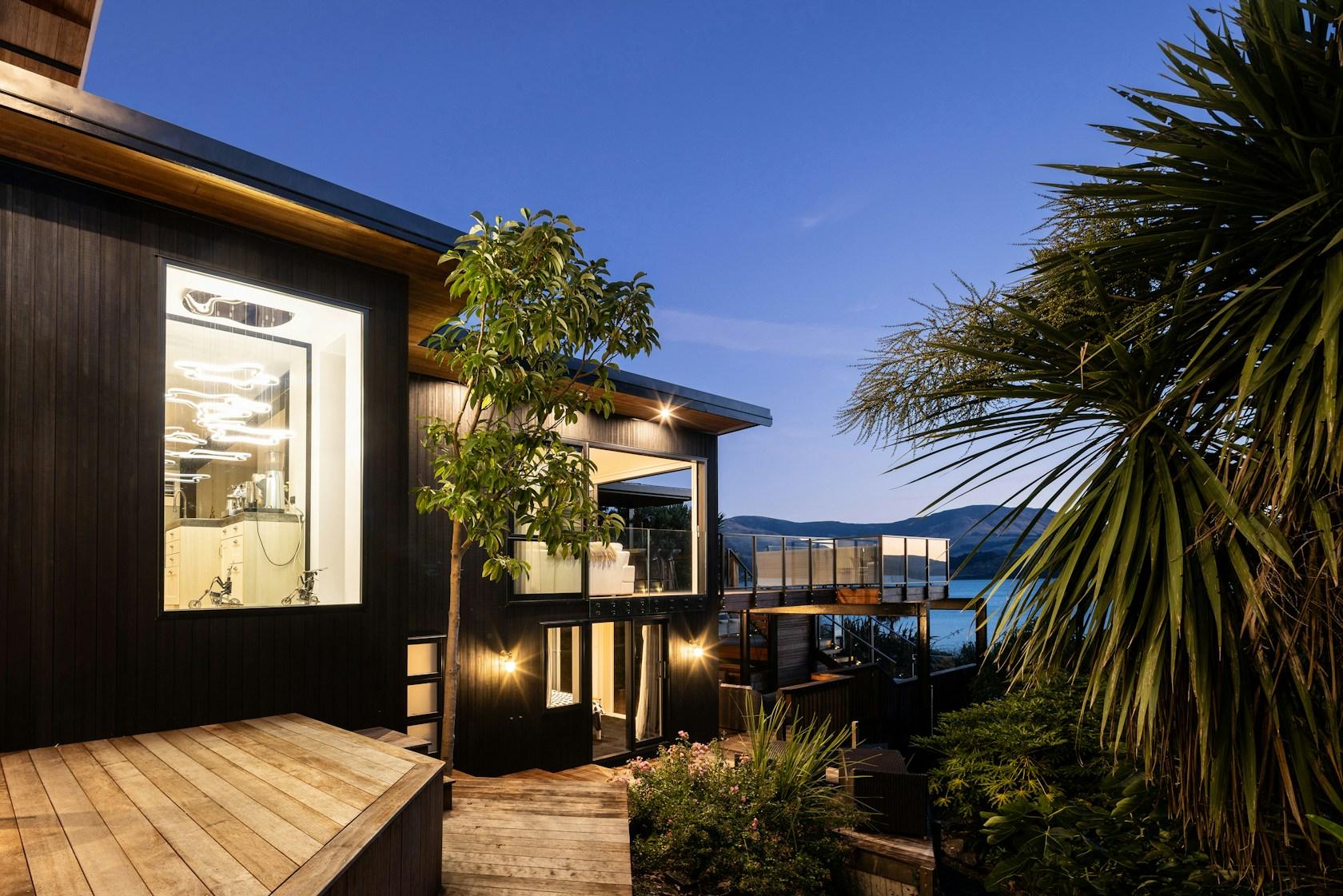 Cass Bay House - image 6