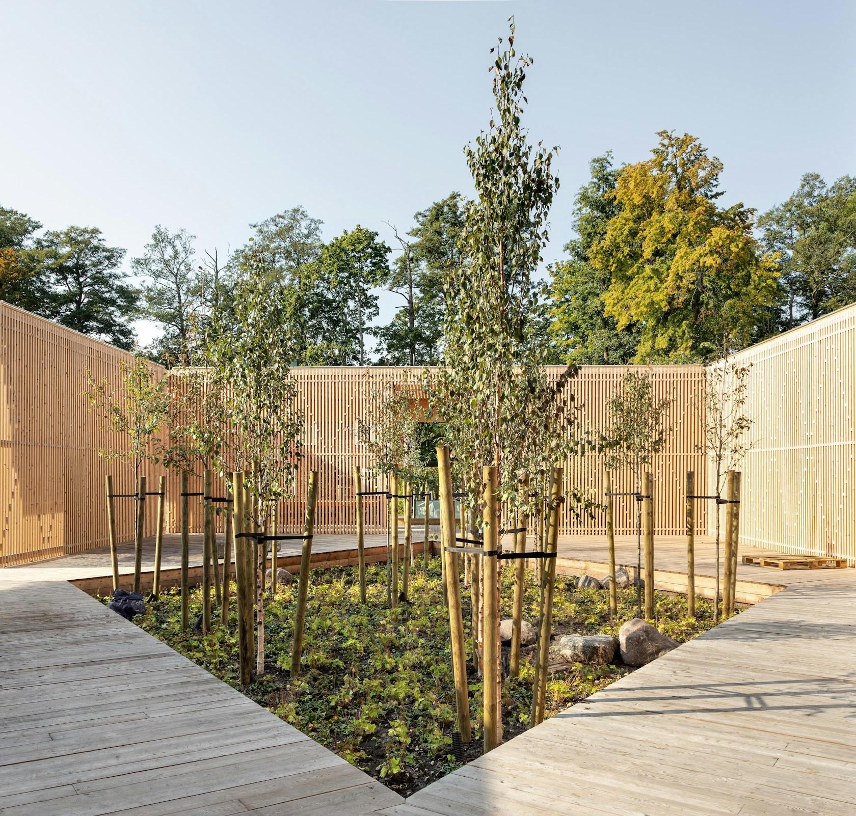 Kärdla City Pavilion - image 3