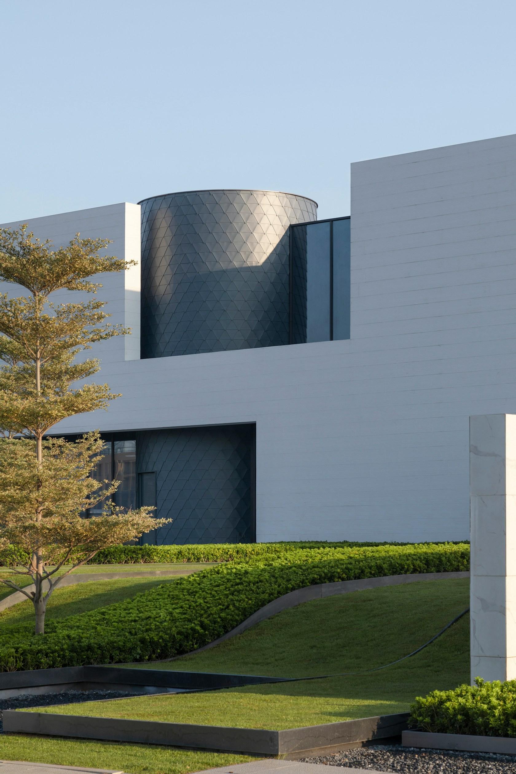 Haikou International Duty Free Reception Center - image 5