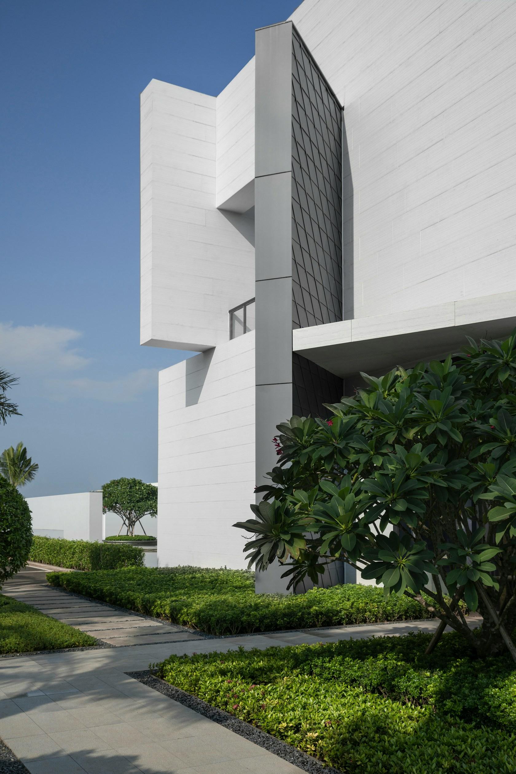 Haikou International Duty Free Reception Center - image 6