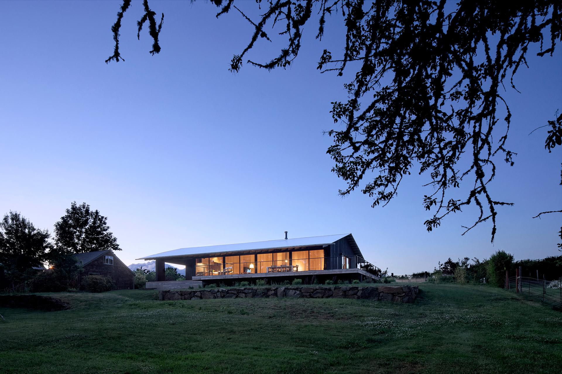 Divine House - image 2